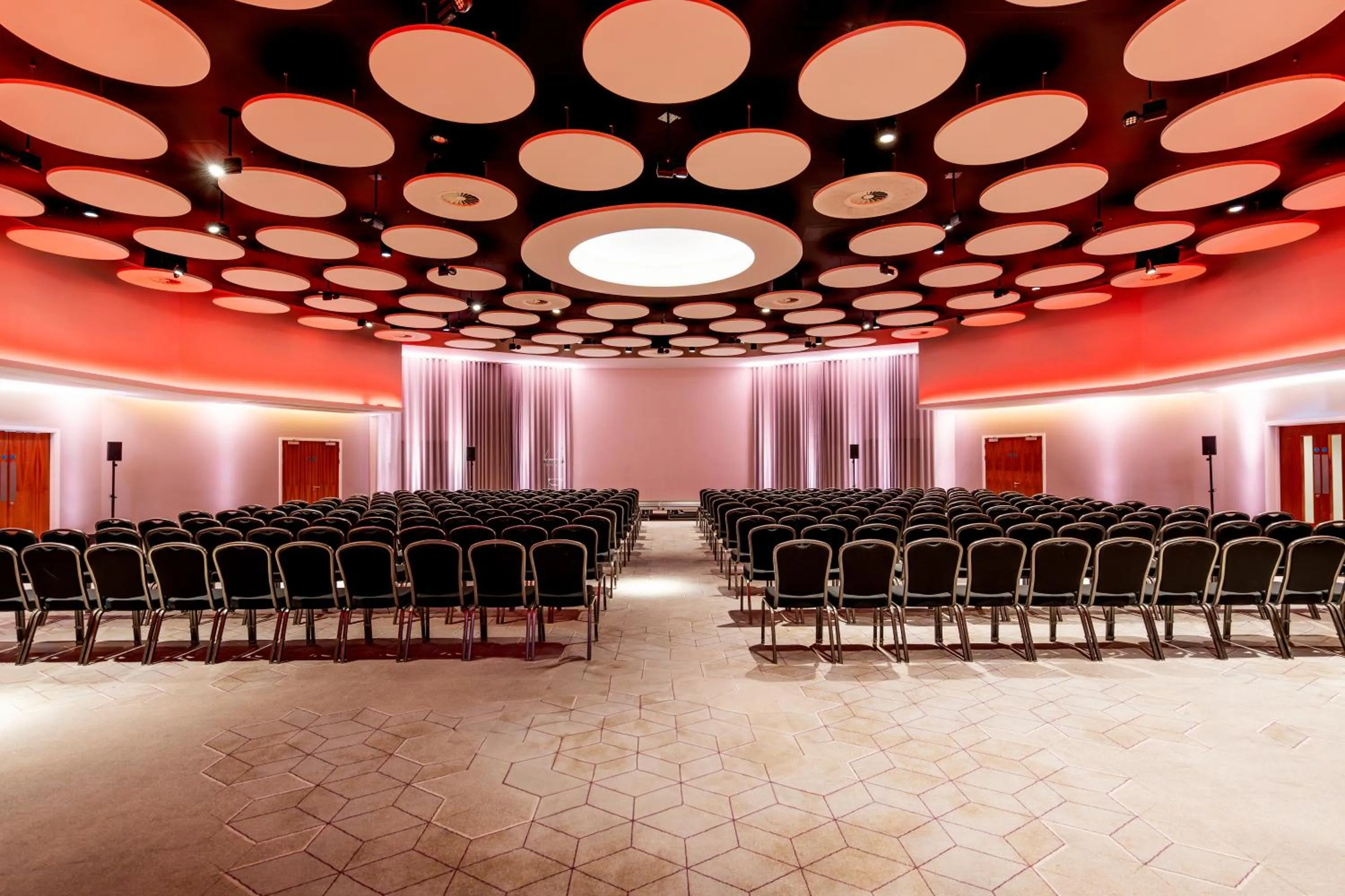 Meeting/conference room in Crowne Plaza Newcastle - Stephenson Quarter by IHG