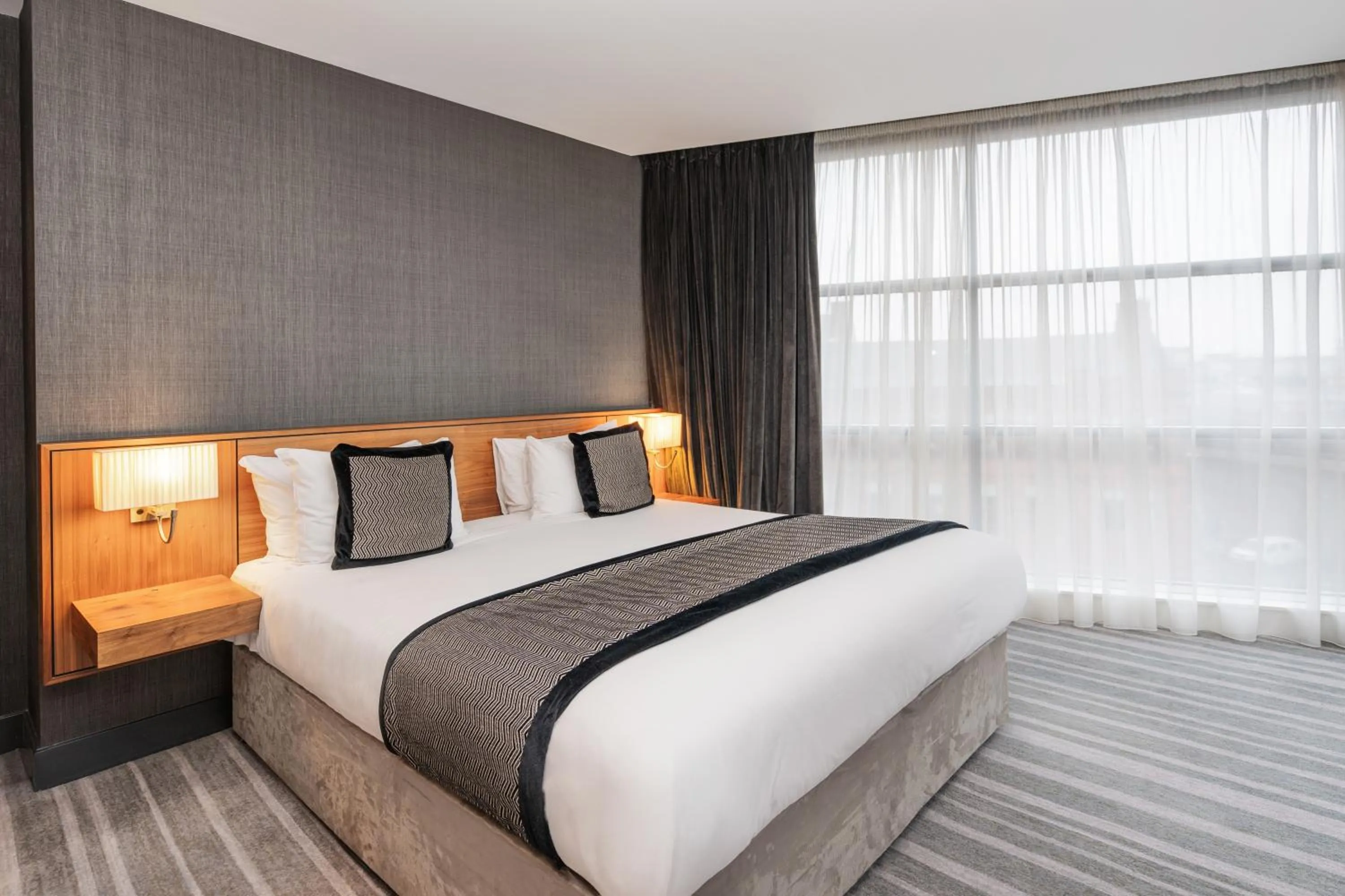 Bedroom, Bed in Crowne Plaza Newcastle - Stephenson Quarter by IHG