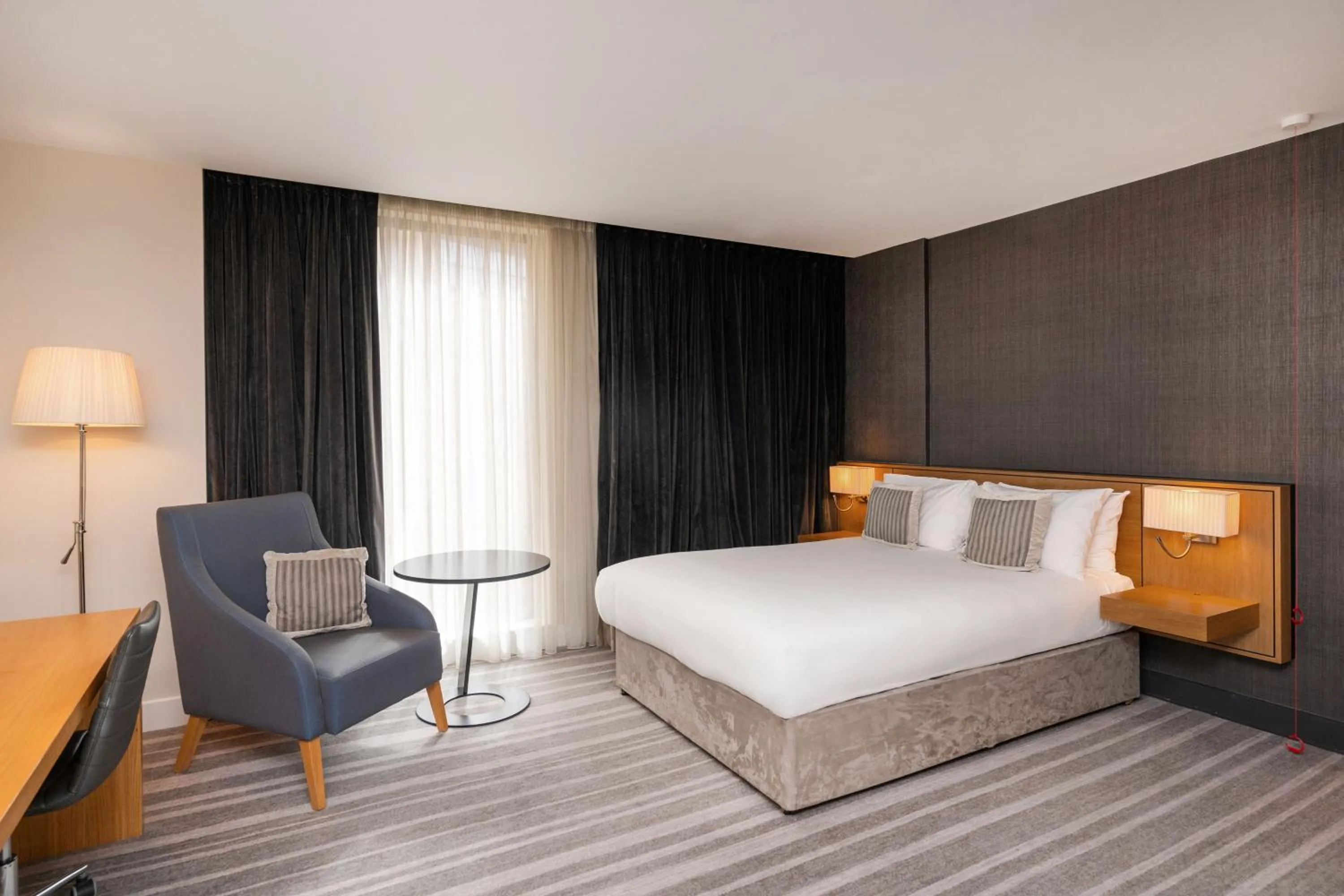 Bed in Crowne Plaza Newcastle - Stephenson Quarter by IHG