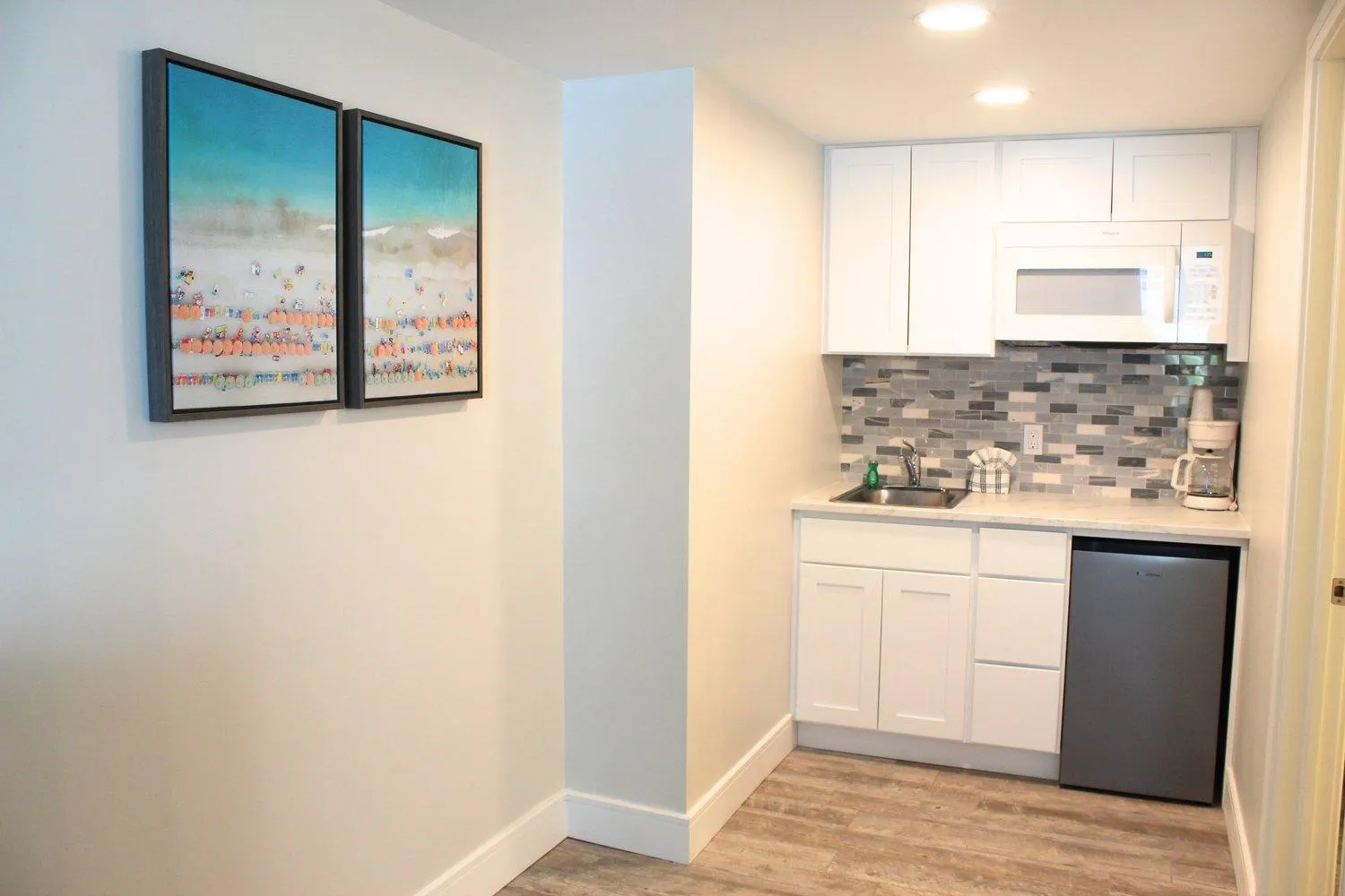 Kitchen or kitchenette in Aqua Beach Hotel