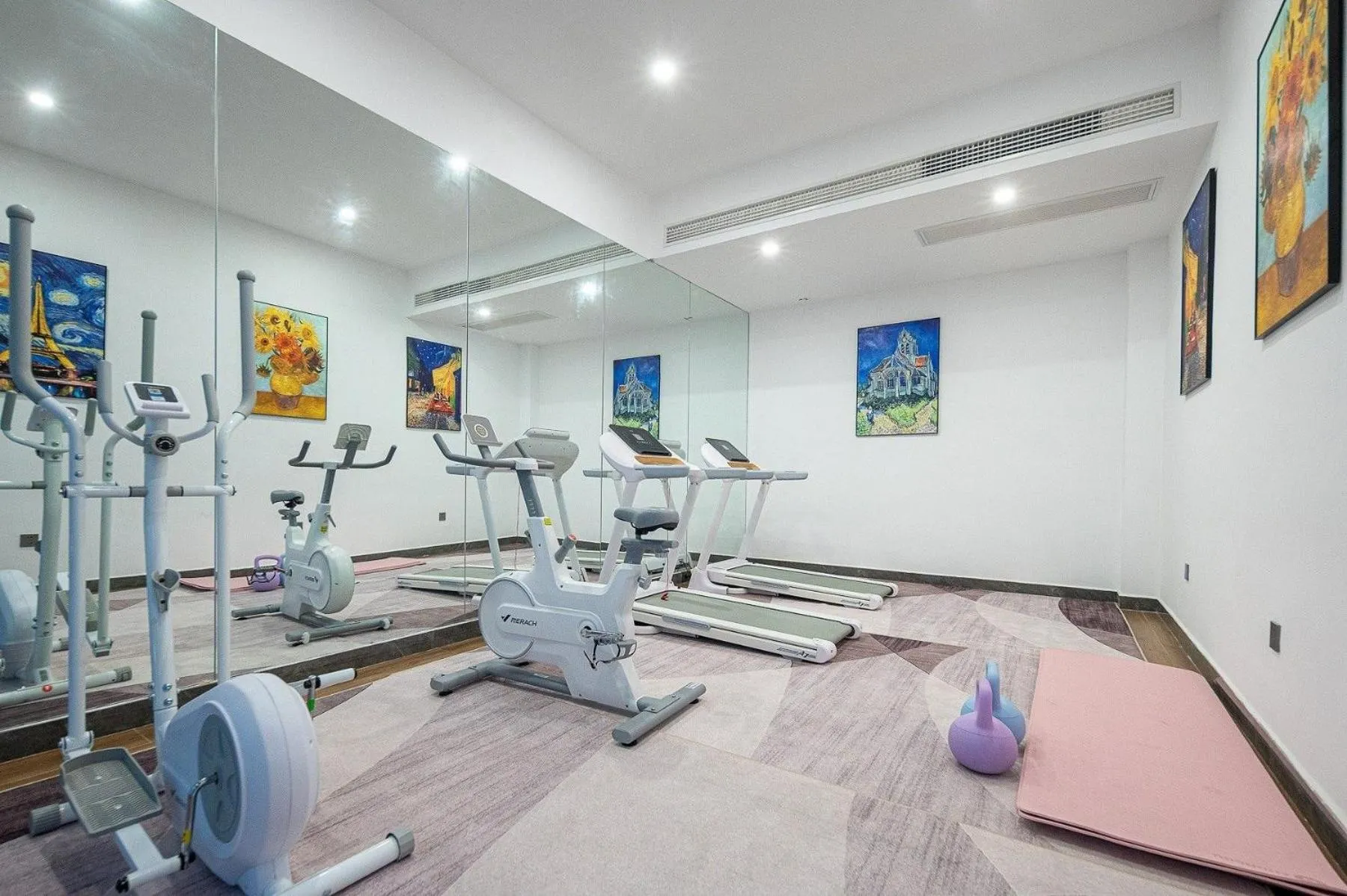 Fitness centre/facilities in Z HOTEL- Qingchengshan