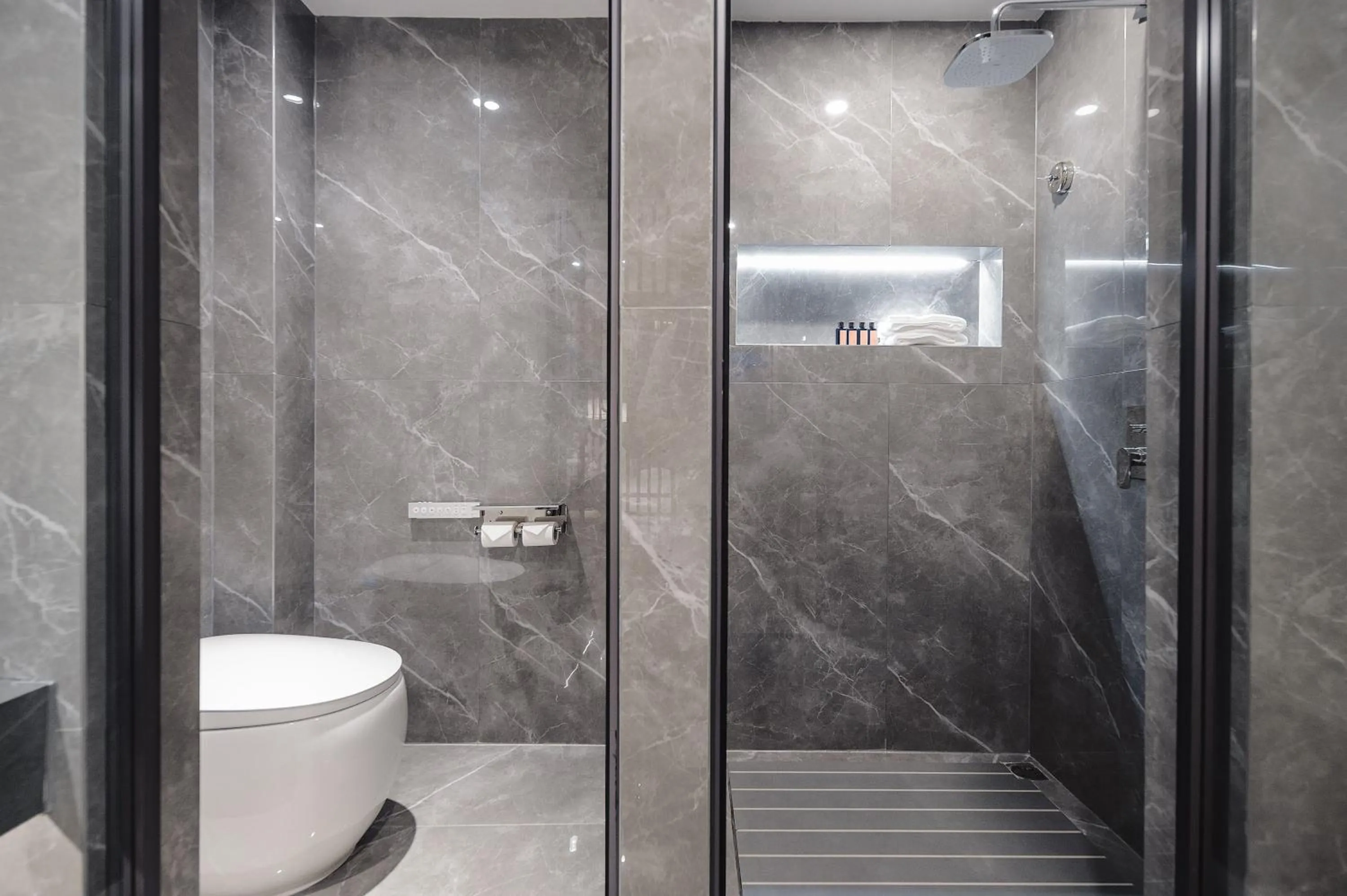 Toilet in Z HOTEL- Qingchengshan