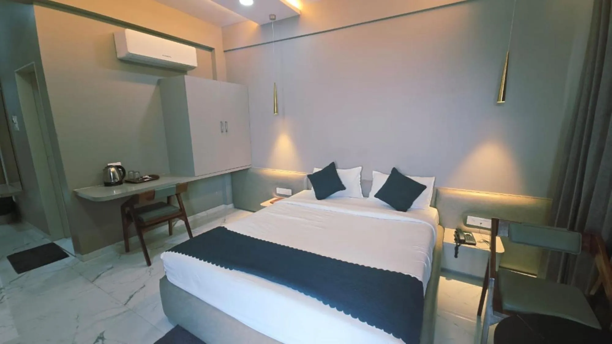 Bed in Hotel Laxmi Elite Karad