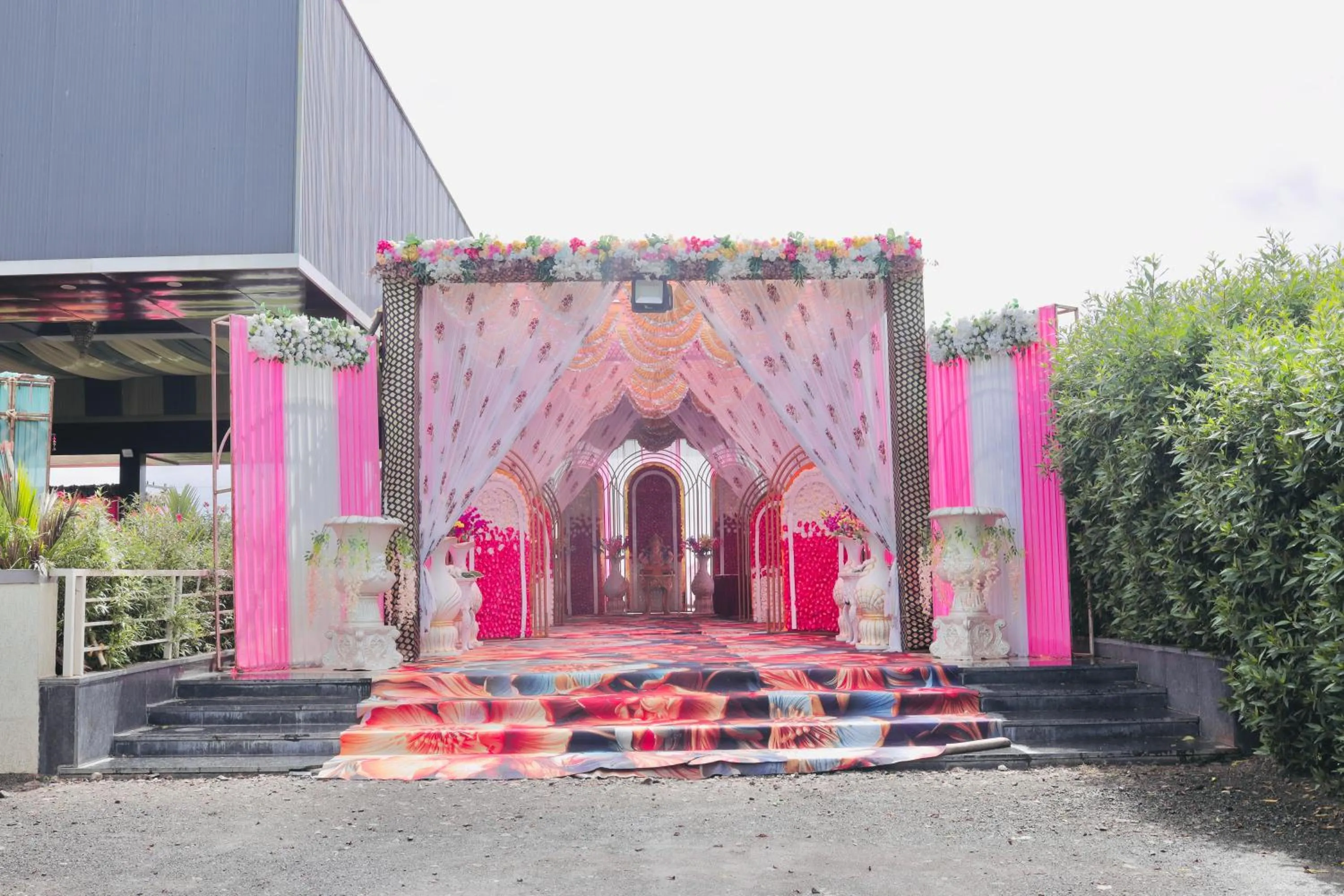 Banquet/Function facilities in Hotel Laxmi Elite Karad