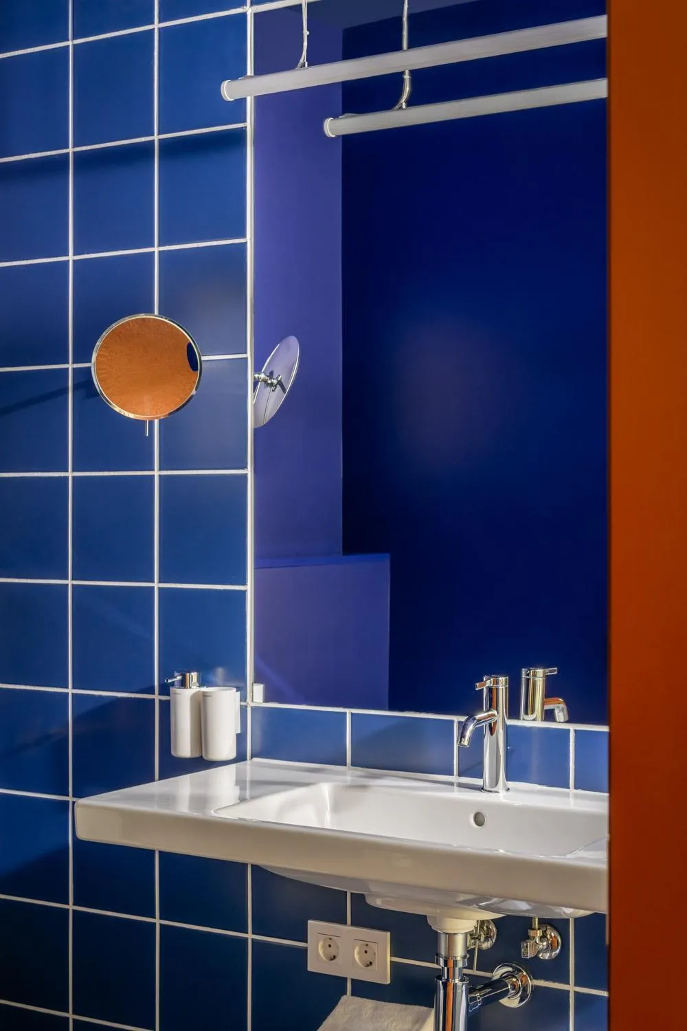 Bathroom in BYPILLOW Flamant