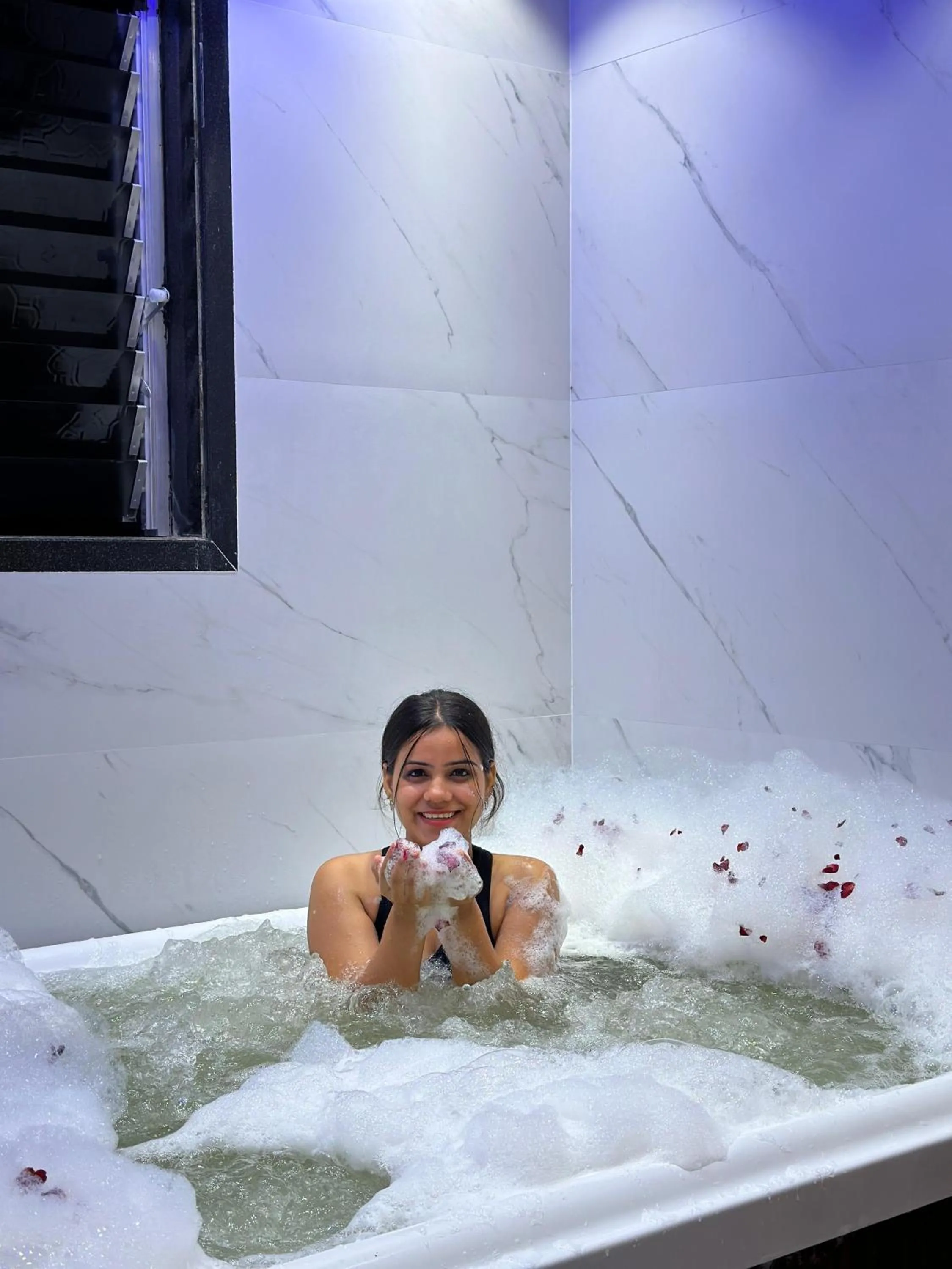 Bath in THE ARABiAN VIEW