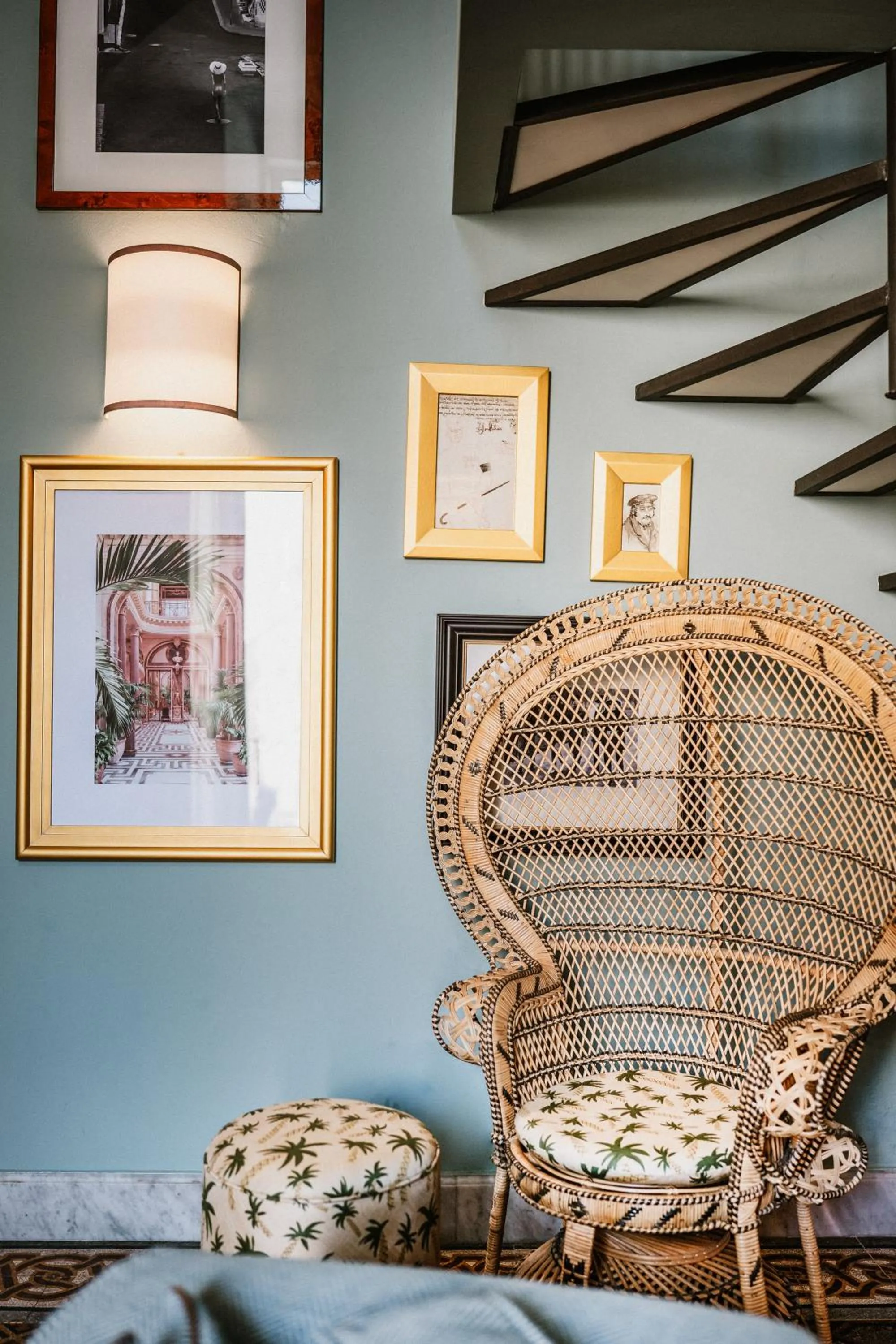 Decorative detail in Palazzo Flora