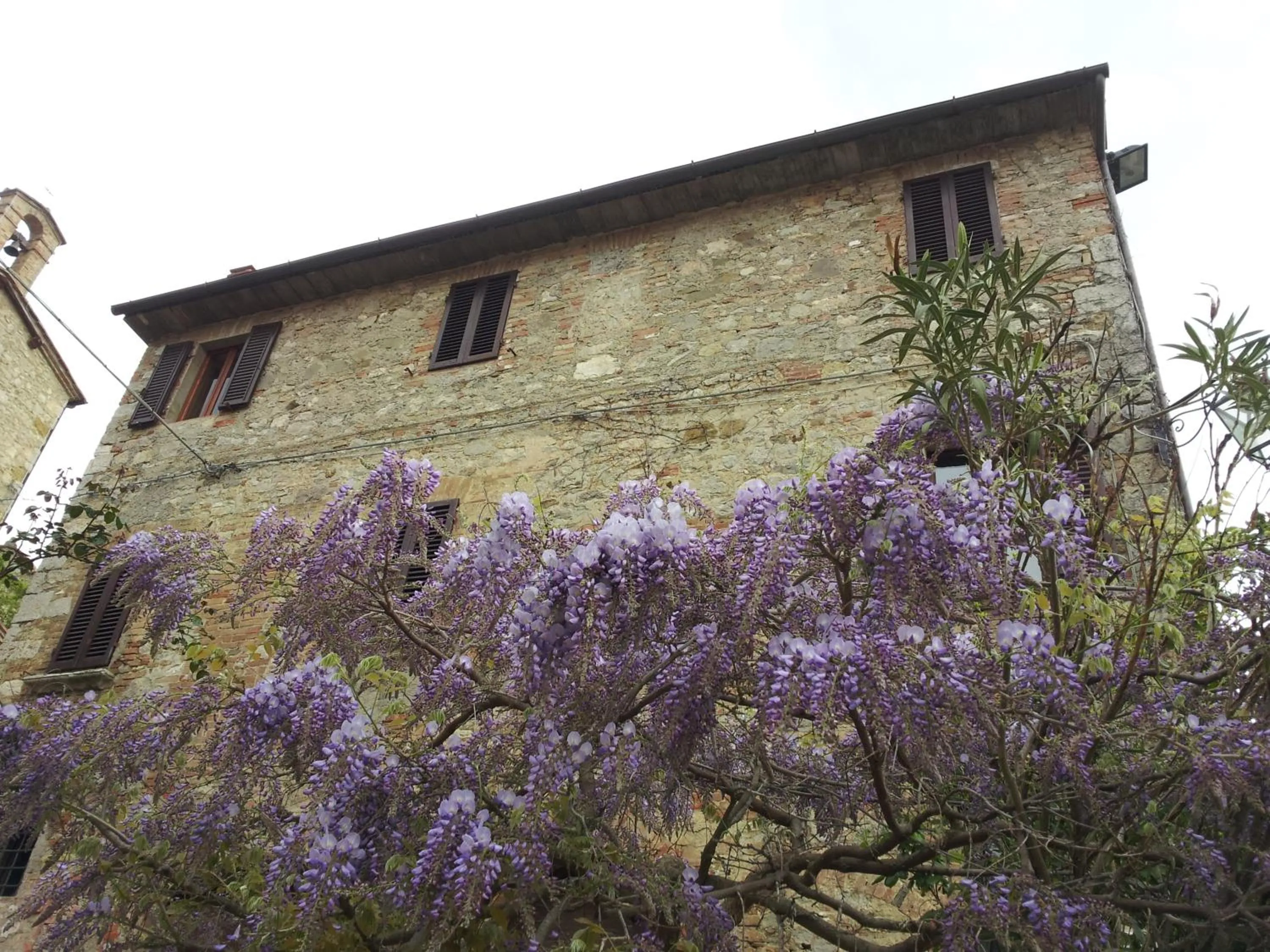Street view in La Mandola