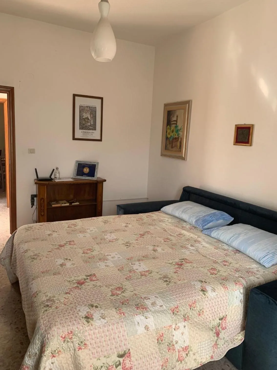 Photo of the whole room, Bed in La Mandola