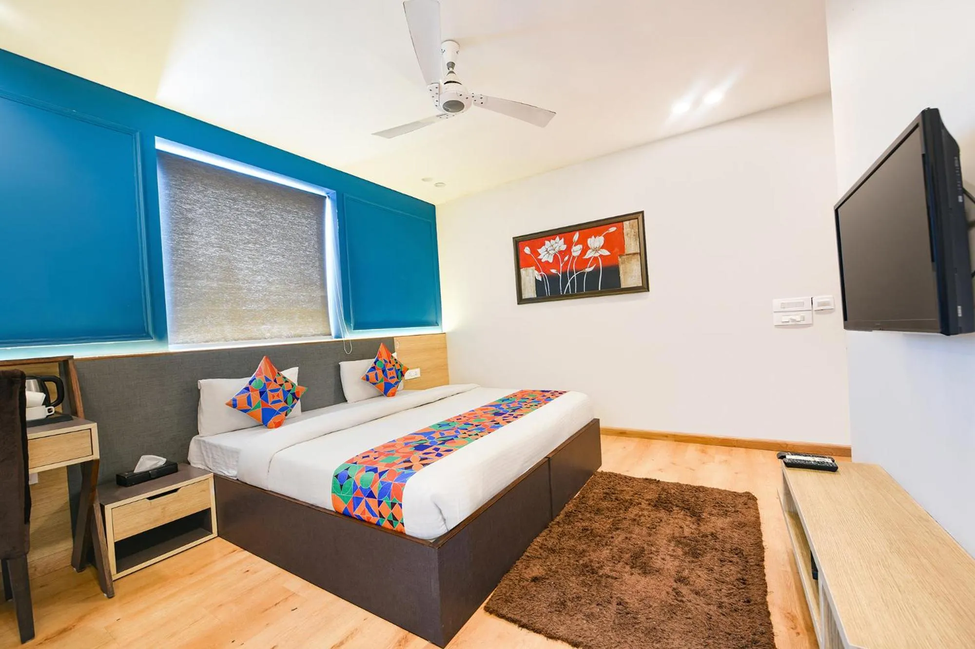 Suite in FabHotel Micasa Near Leisure Valley Park - Iffco Chowk