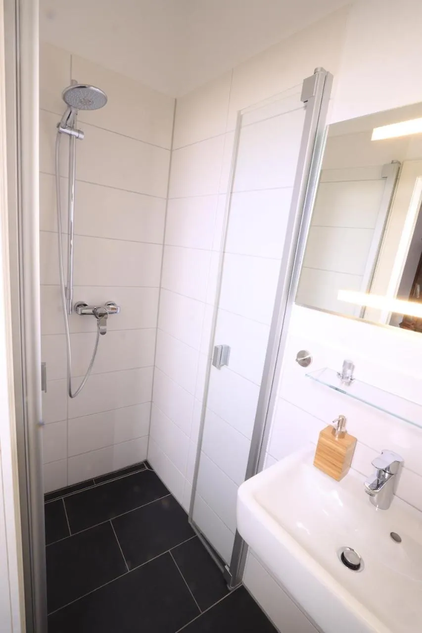 Bathroom in B&B Echternacher Hof