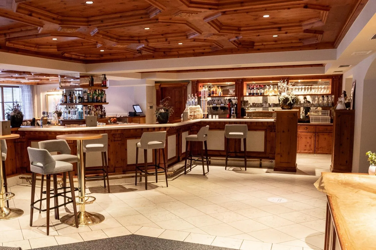 Lounge or bar in Falkensteiner Hotel Falkensteinerhof Superior