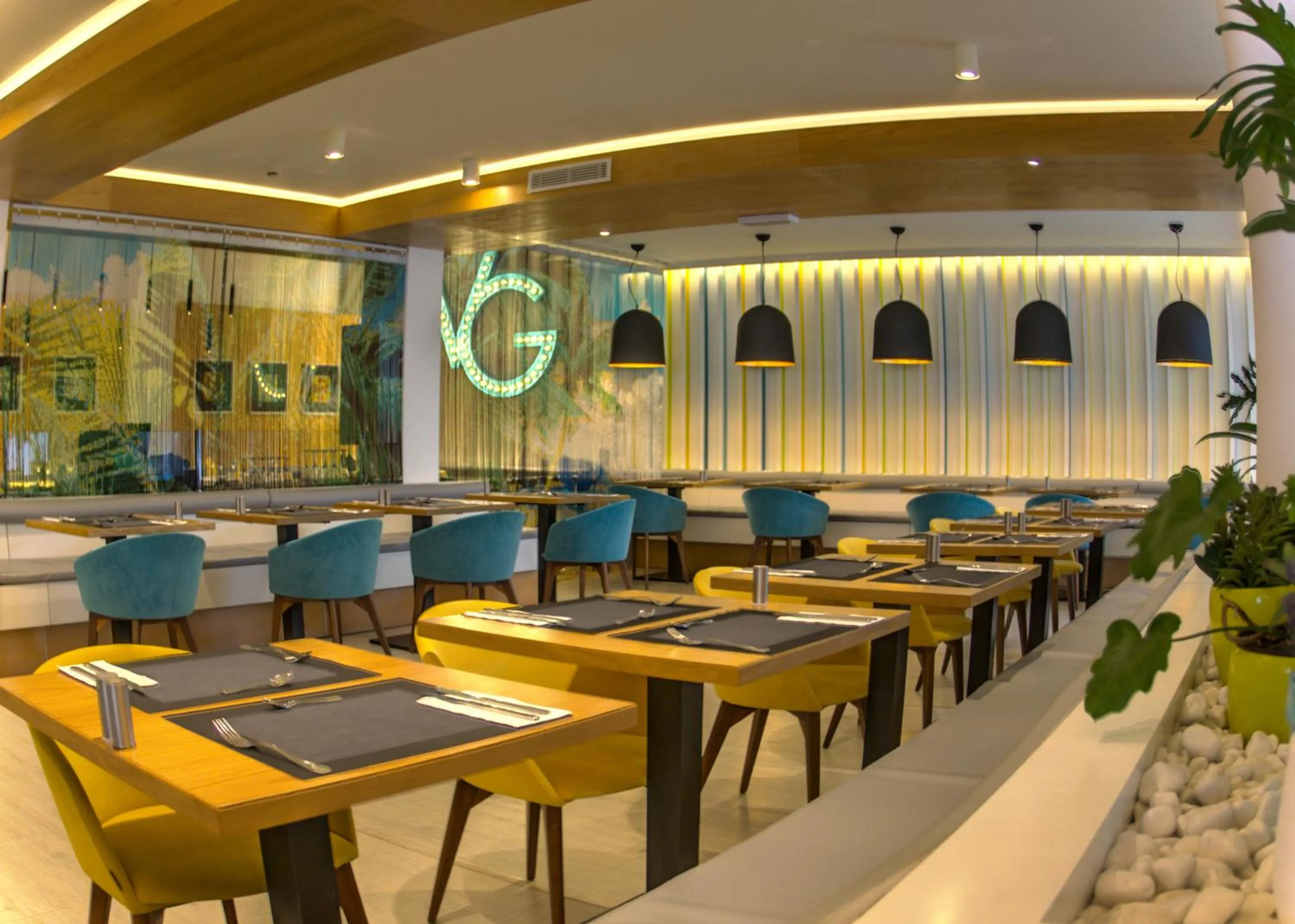 Restaurant/places to eat in Vanilla Garden Boutique Hotel - Adults Only