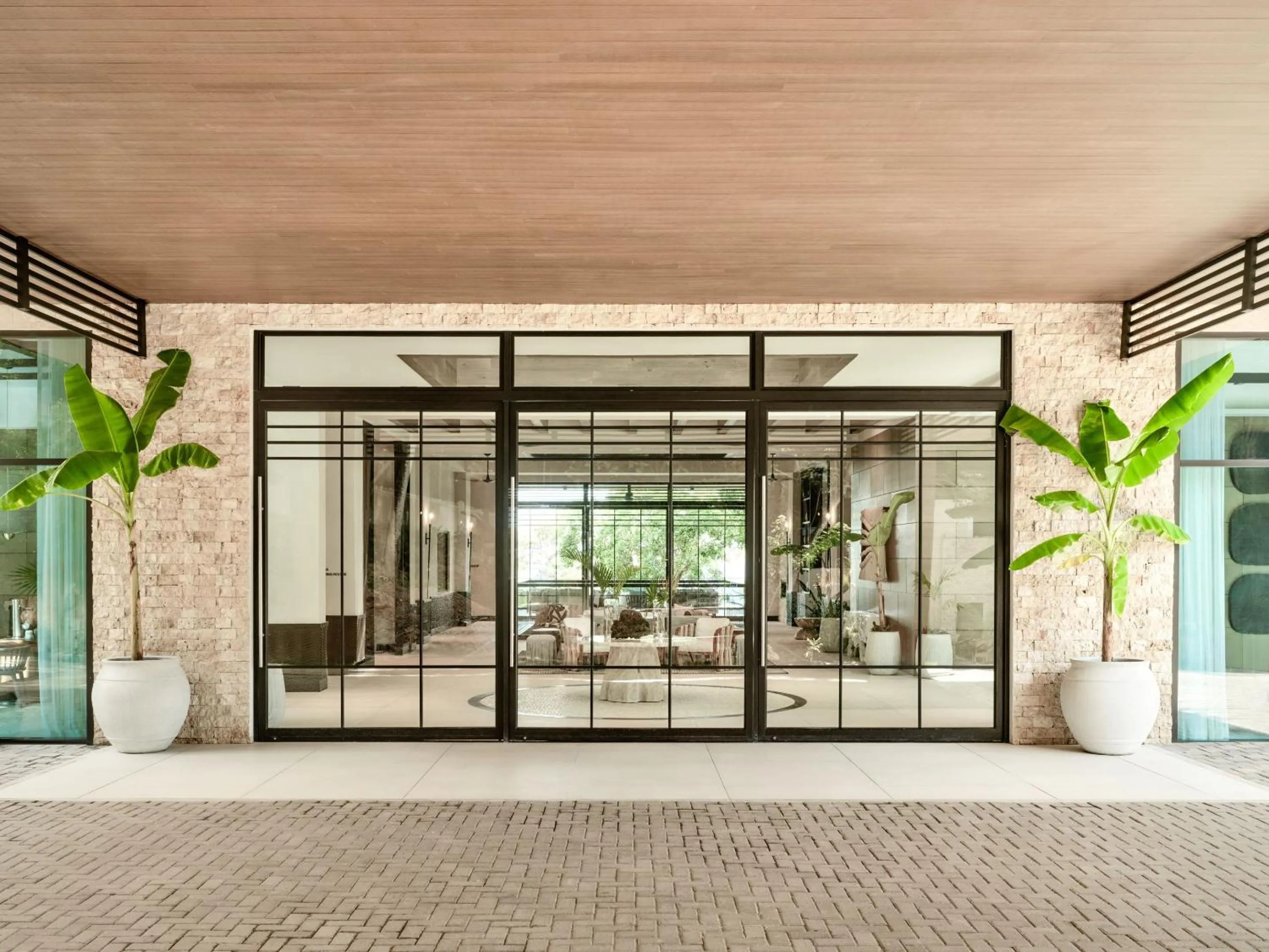 Property building in Kimpton - Grand Roatan Resort and Spa