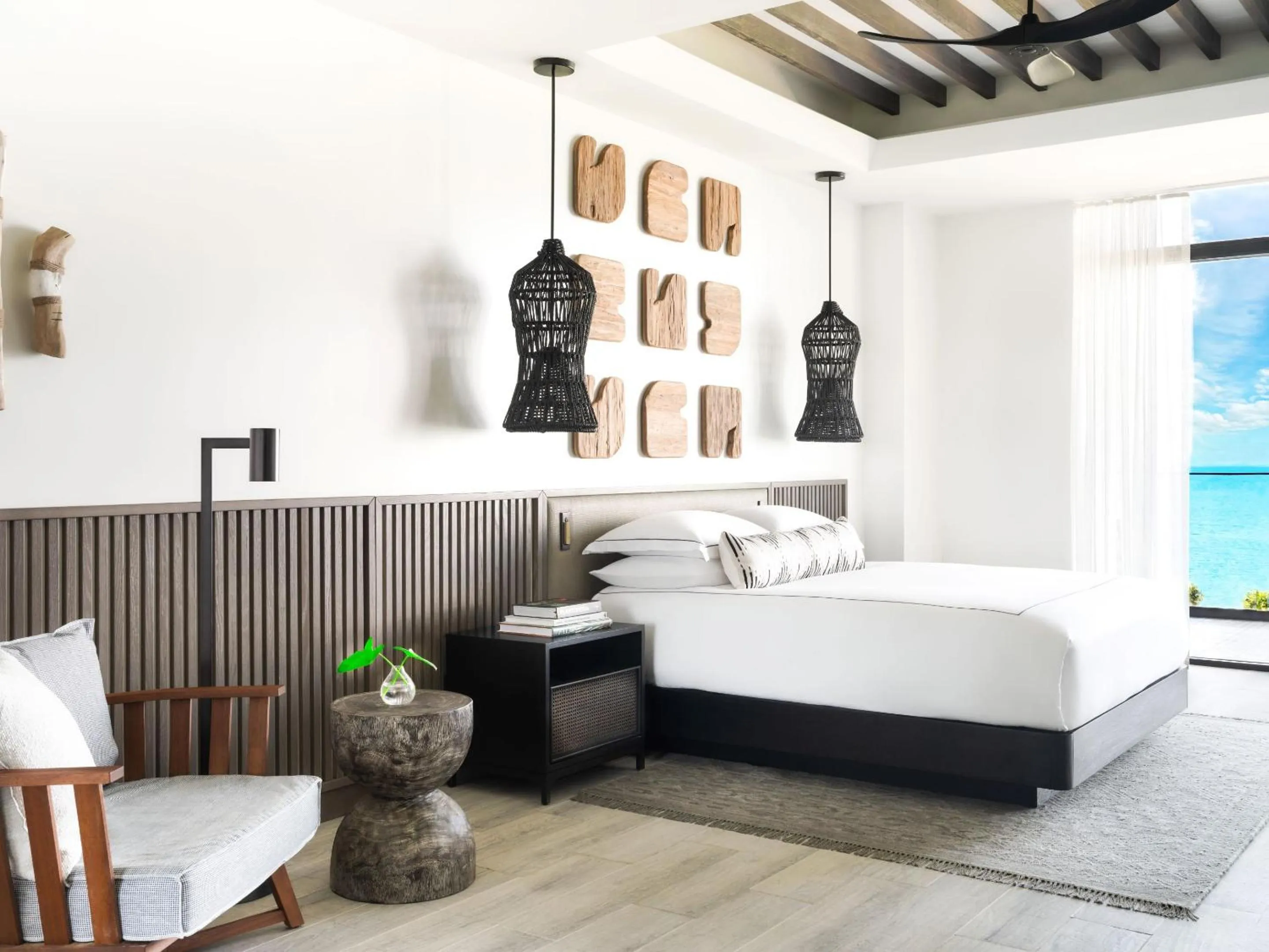 Photo of the whole room, Bed in Kimpton - Grand Roatan Resort and Spa