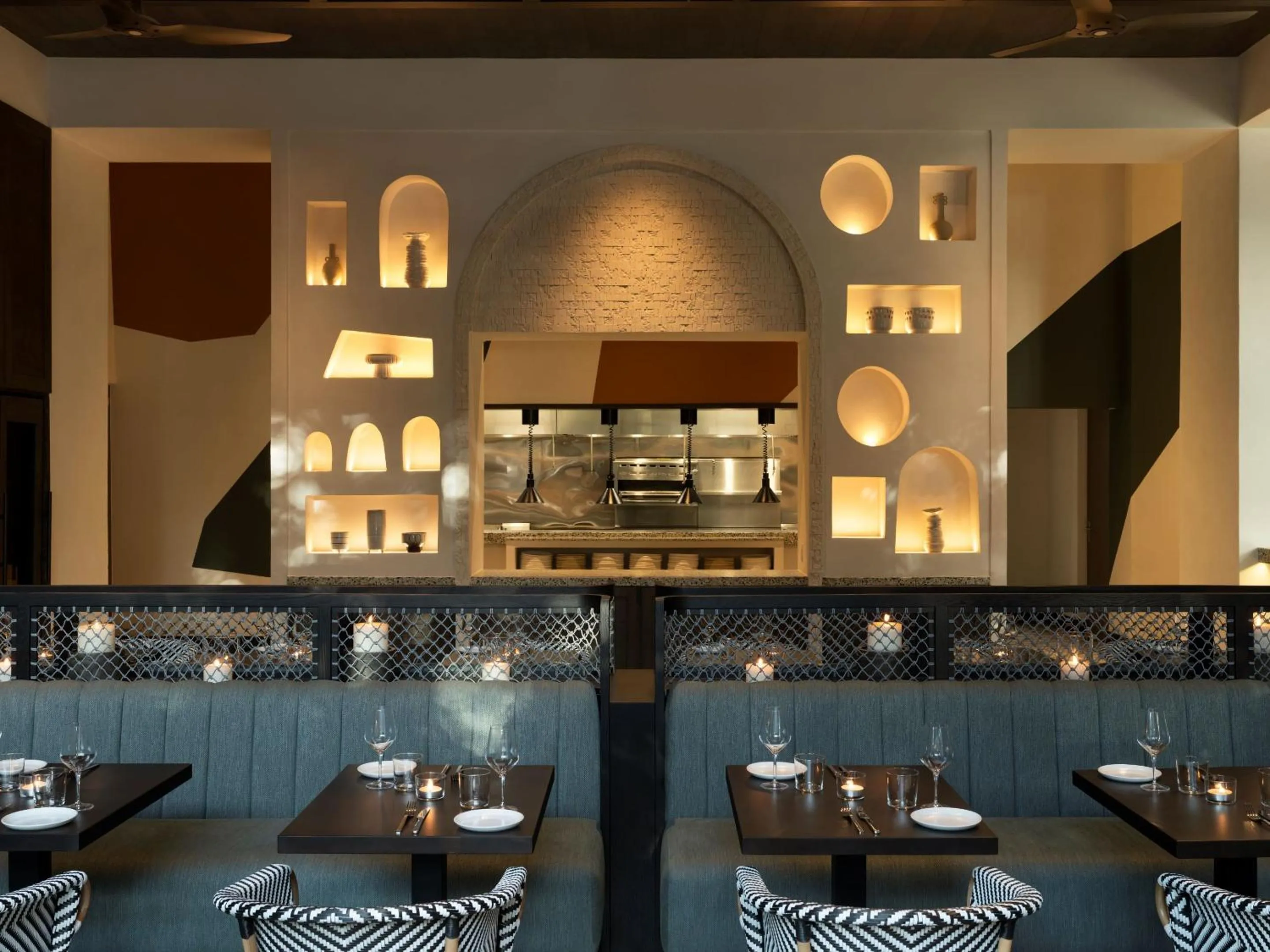 Restaurant/places to eat in Kimpton - Grand Roatan Resort and Spa