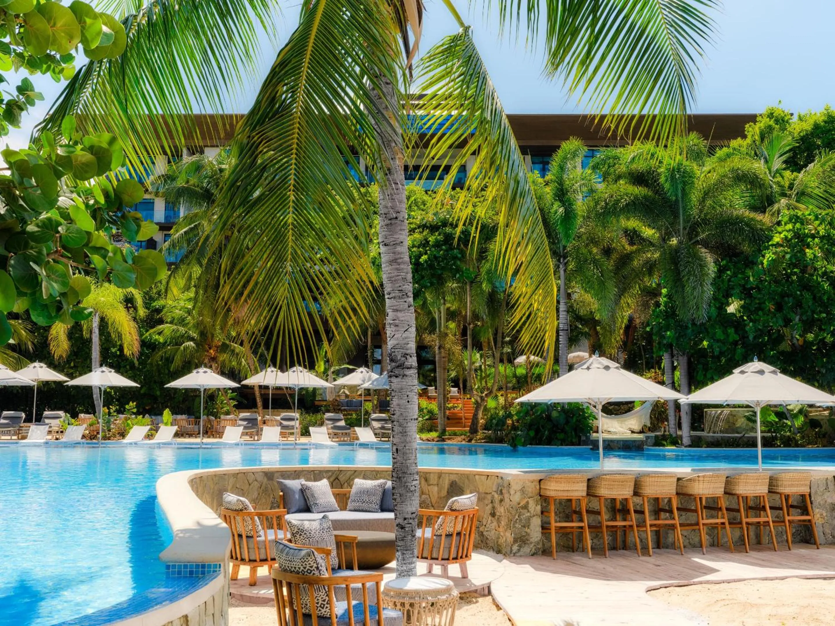 Swimming pool in Kimpton - Grand Roatan Resort and Spa