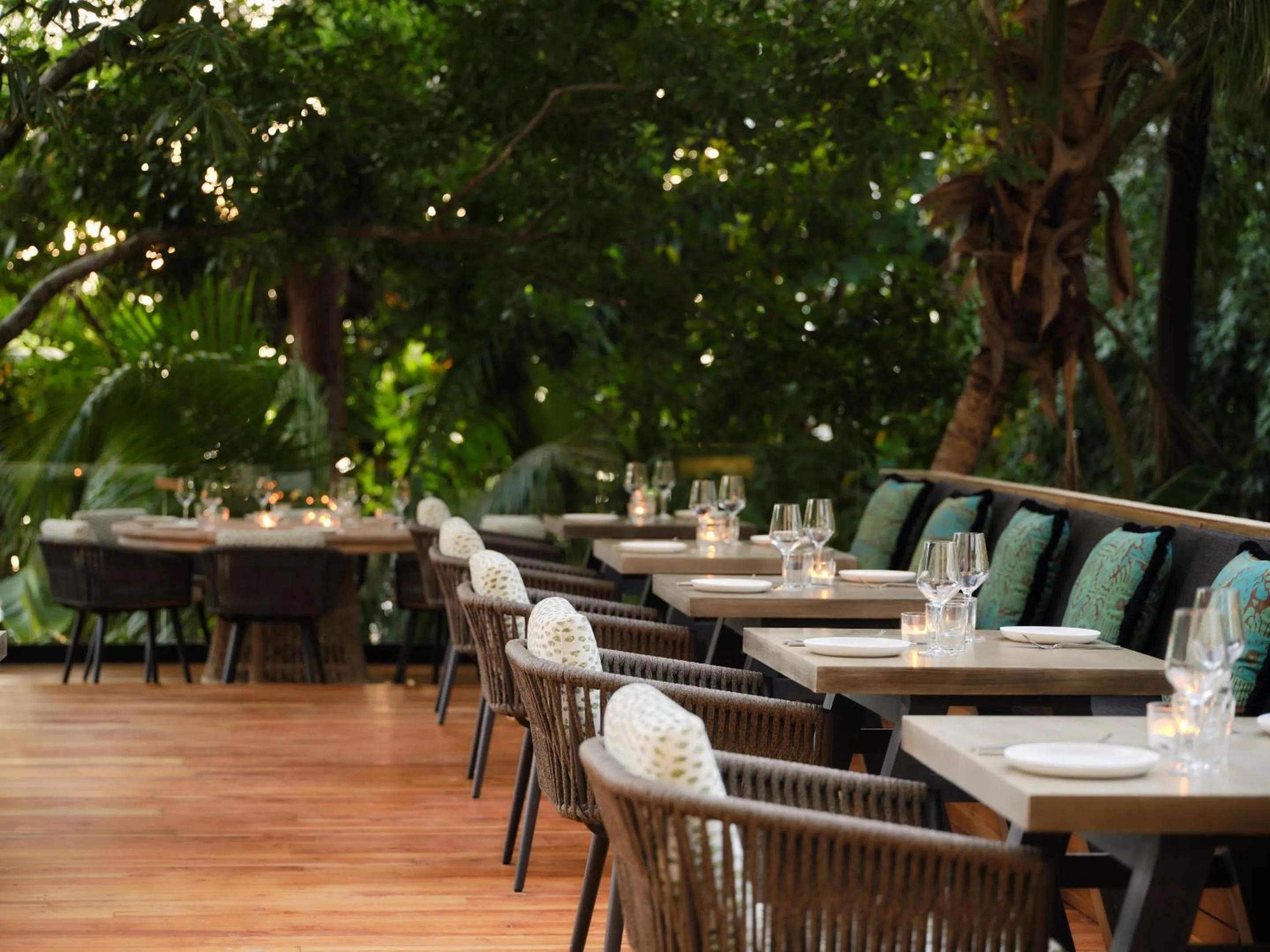 Restaurant/places to eat in Kimpton - Grand Roatan Resort and Spa