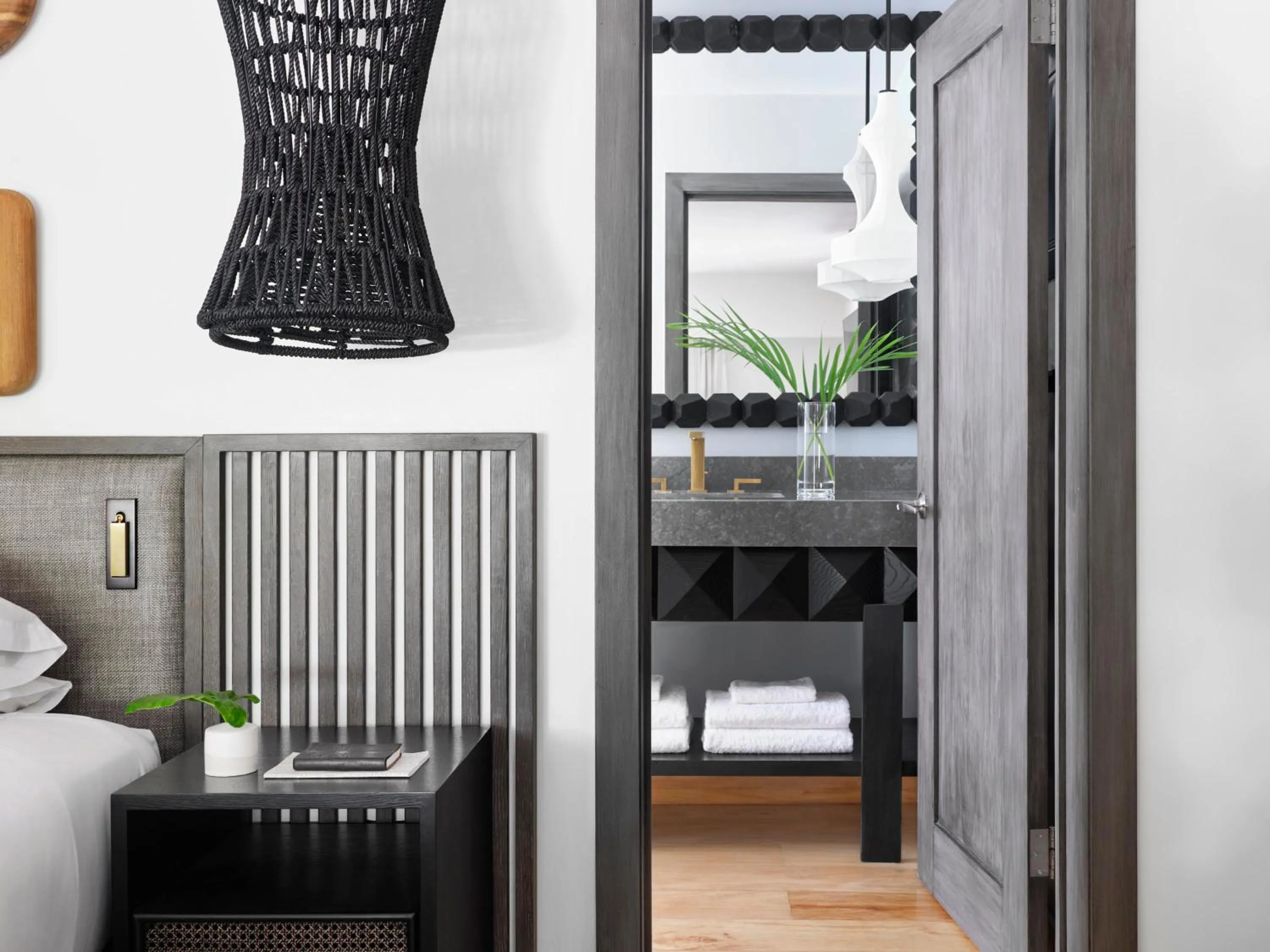 Photo of the whole room, Bed in Kimpton - Grand Roatan Resort and Spa