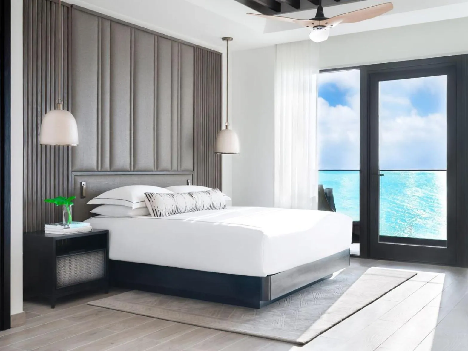 Photo of the whole room, Bed in Kimpton - Grand Roatan Resort and Spa