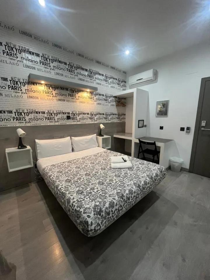 Bed in Fuencarral Rooms