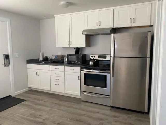 Kitchen or kitchenette in Ocean Shores Resort