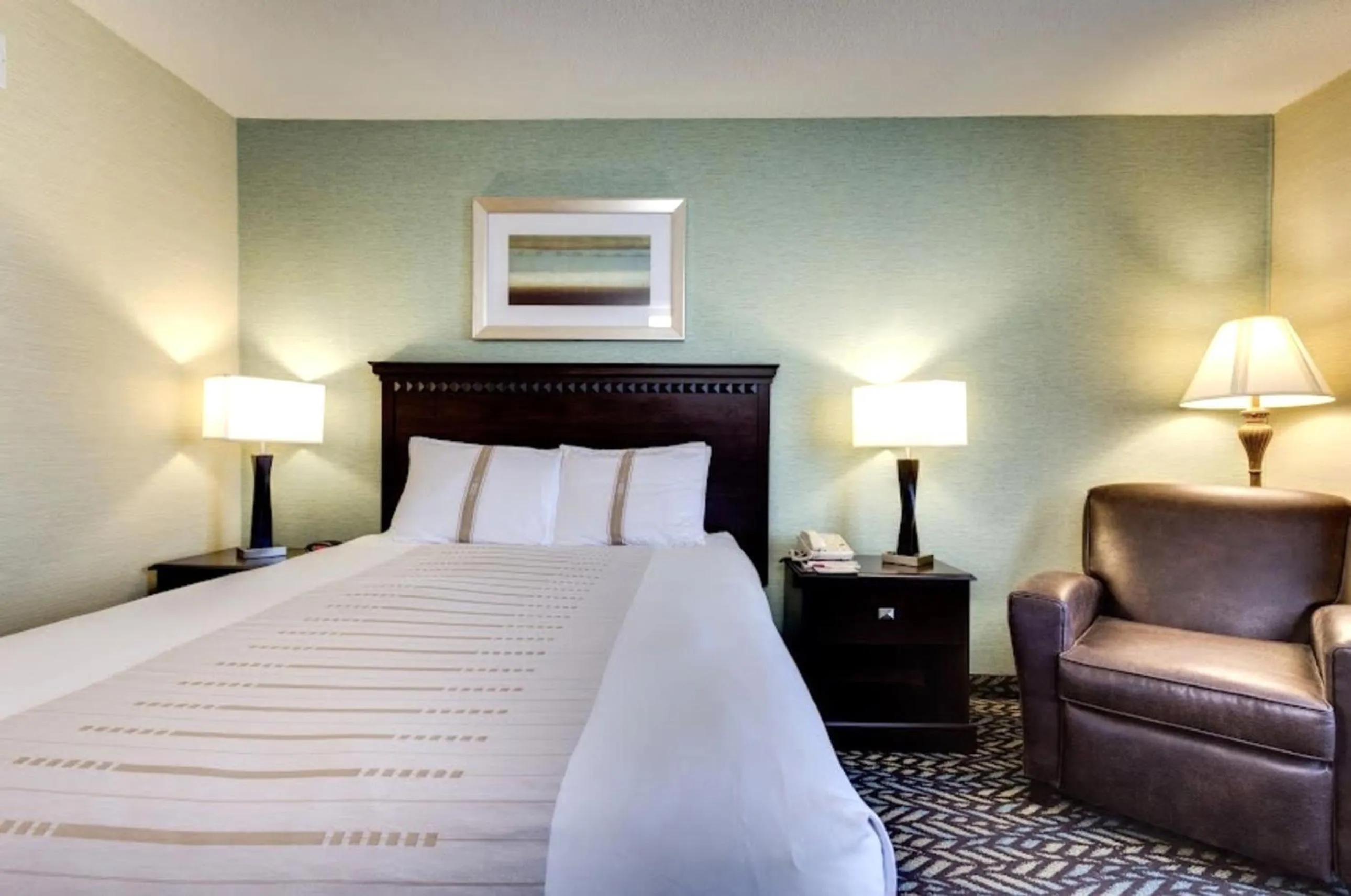 Bedroom, Bed in Fireside Inn and Suites