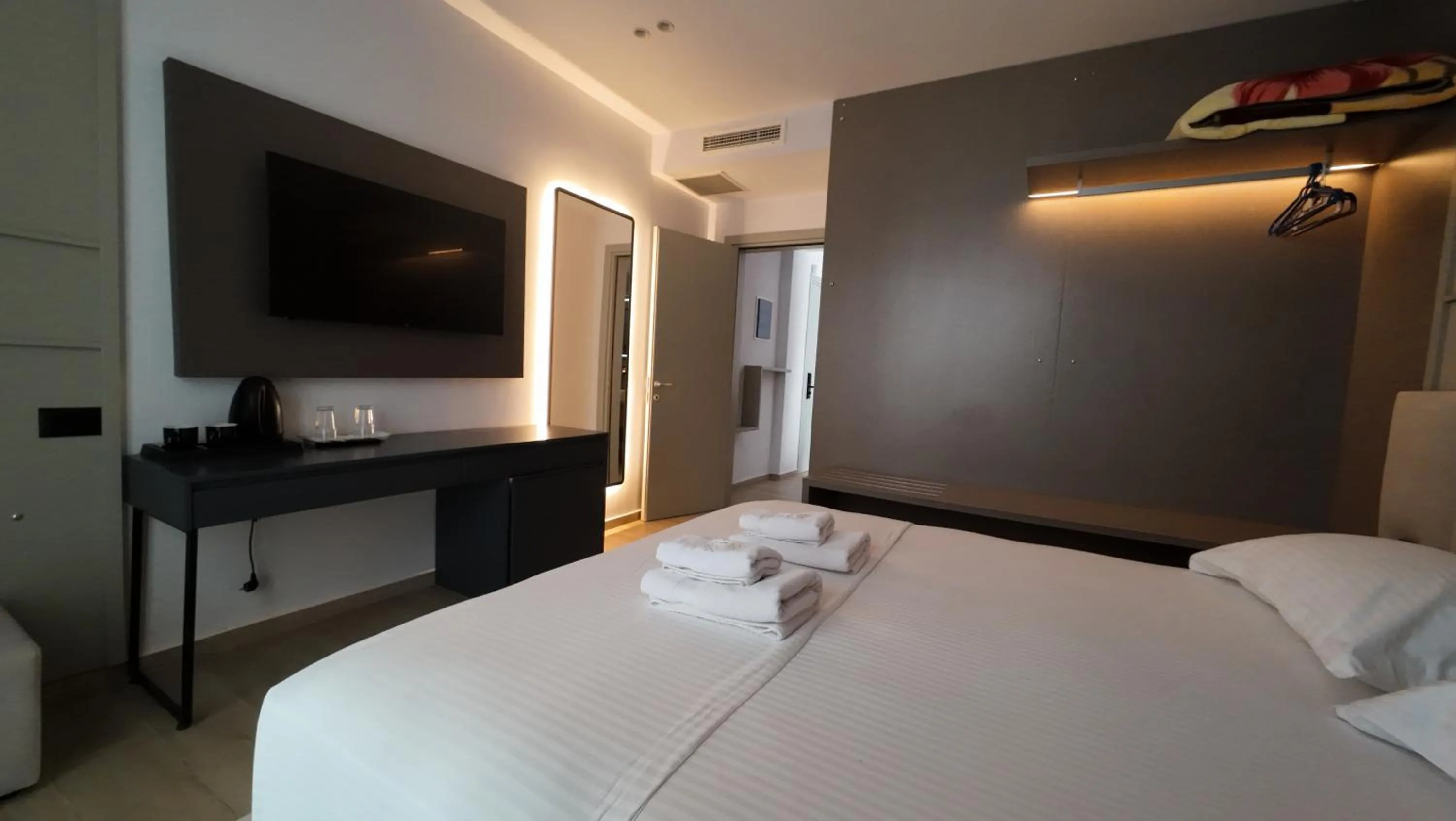 Kitchen or kitchenette, Bed in Hotel Boutique Onix