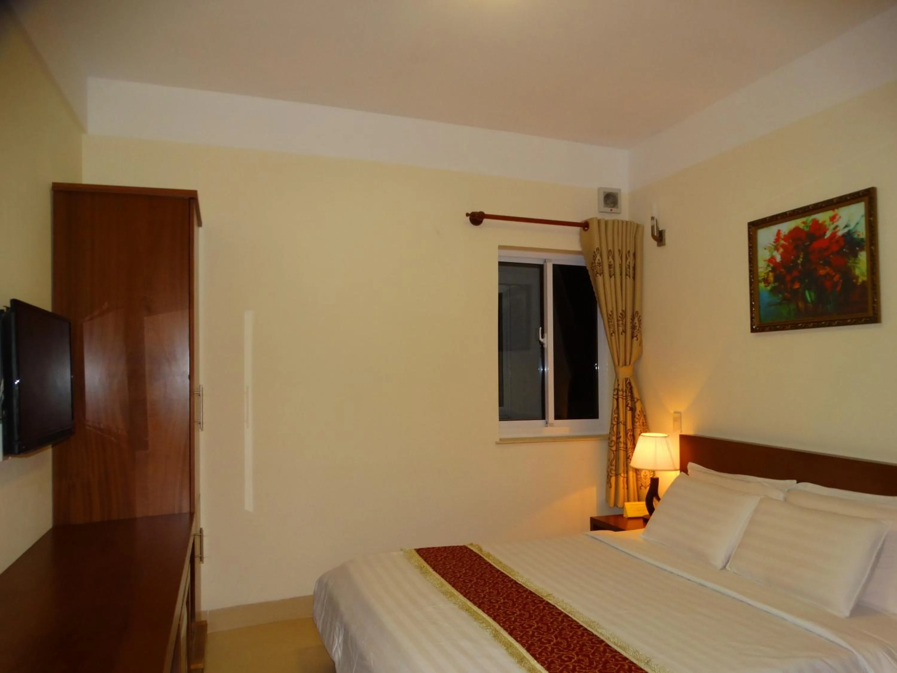 Photo of the whole room in Hoa Vinh Hotel