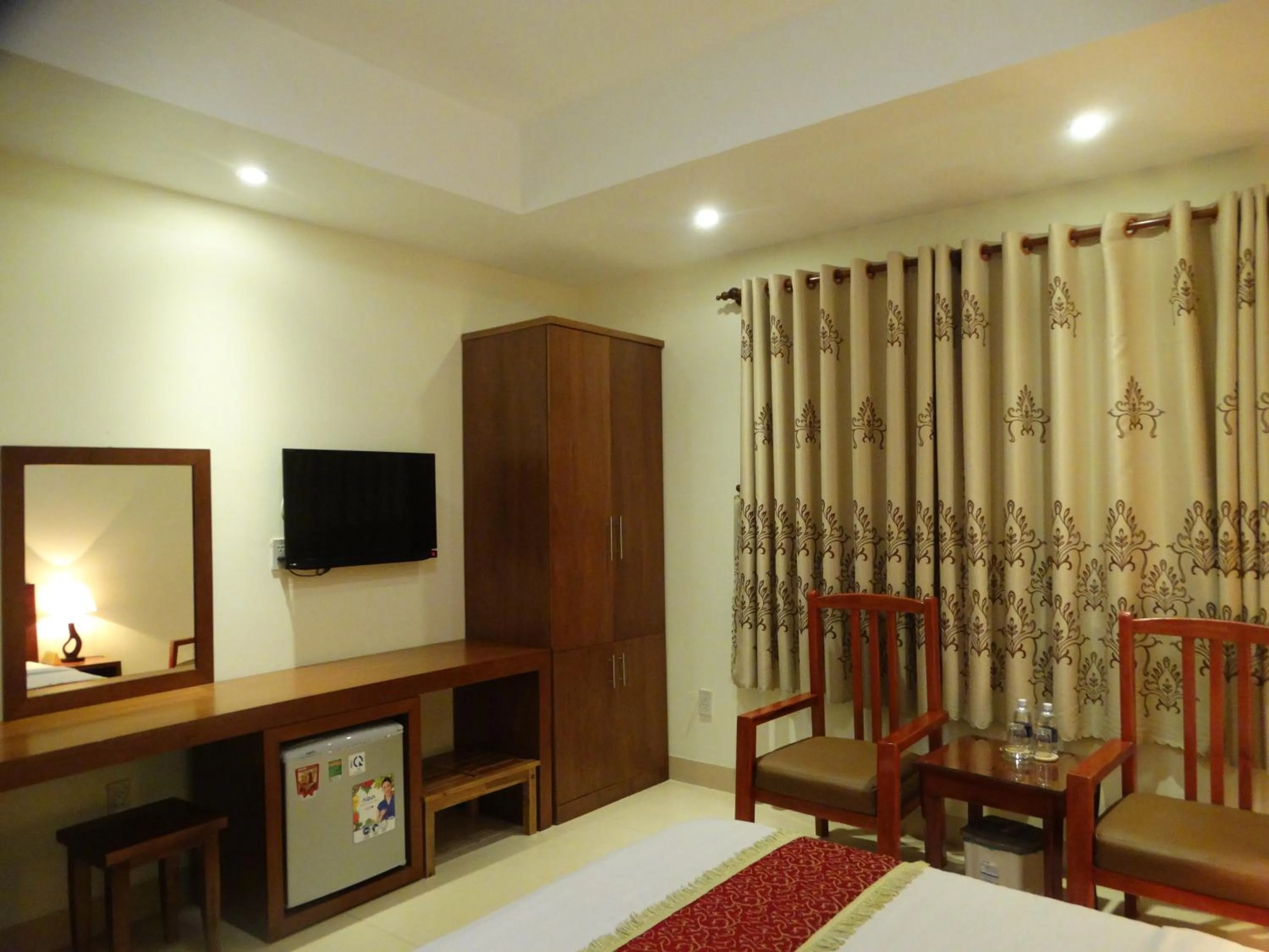 TV and multimedia in Hoa Vinh Hotel