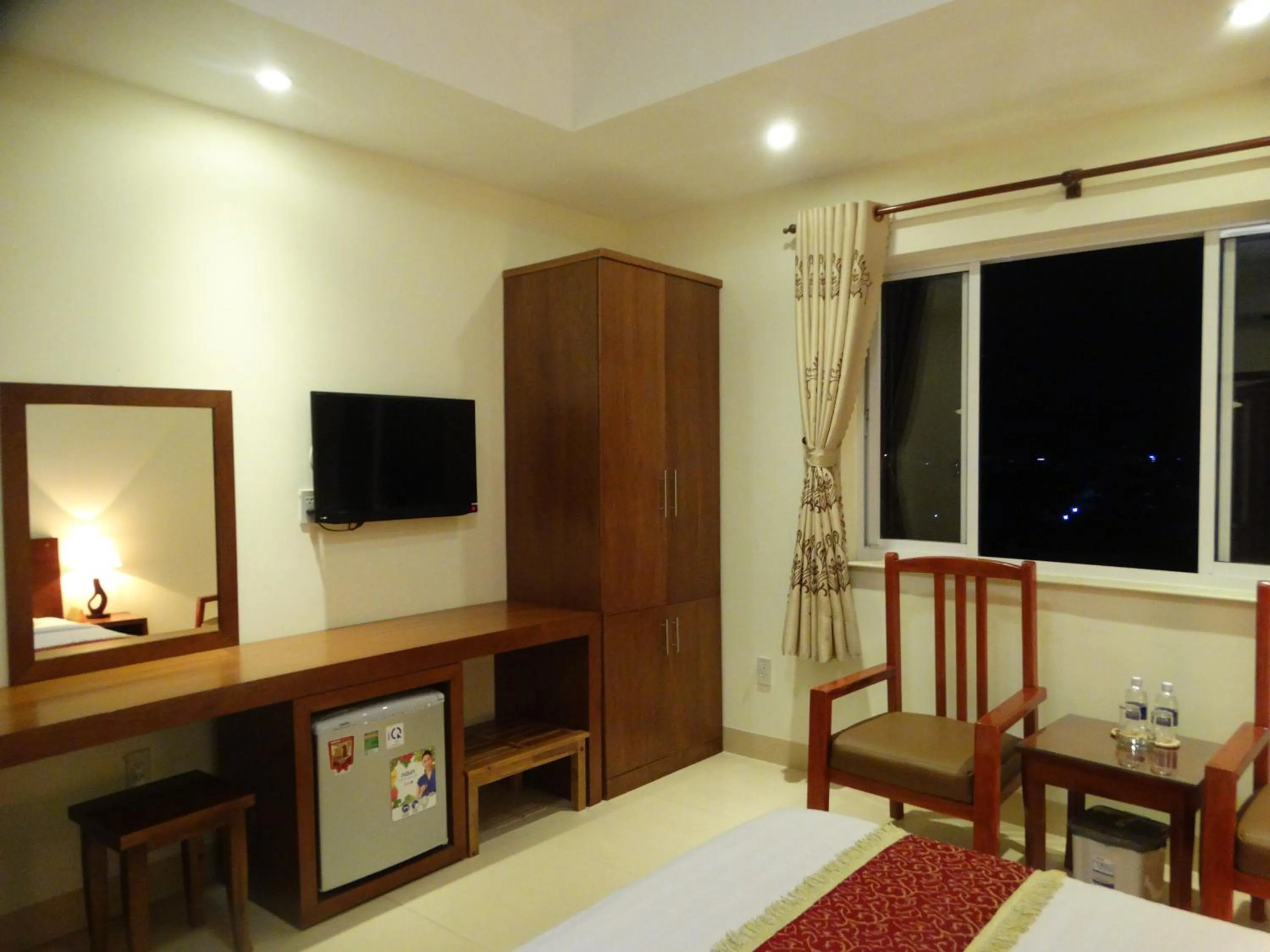 TV and multimedia in Hoa Vinh Hotel