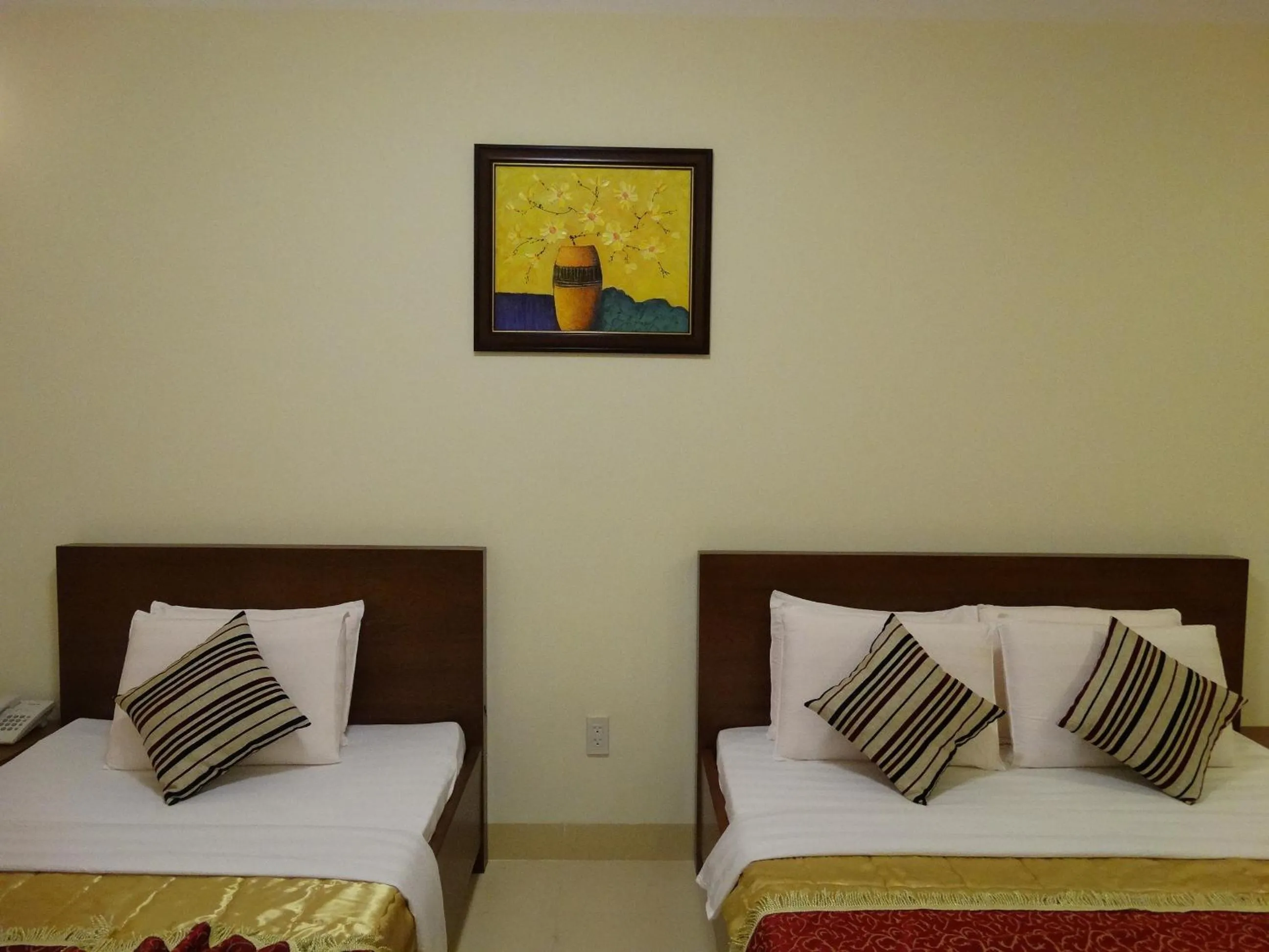 Photo of the whole room in Hoa Vinh Hotel