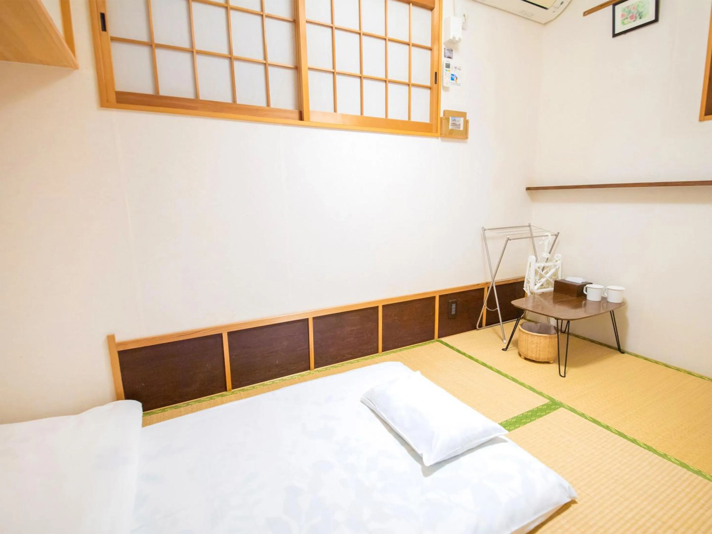 Photo of the whole room, Bed in Guest House Wakabaya