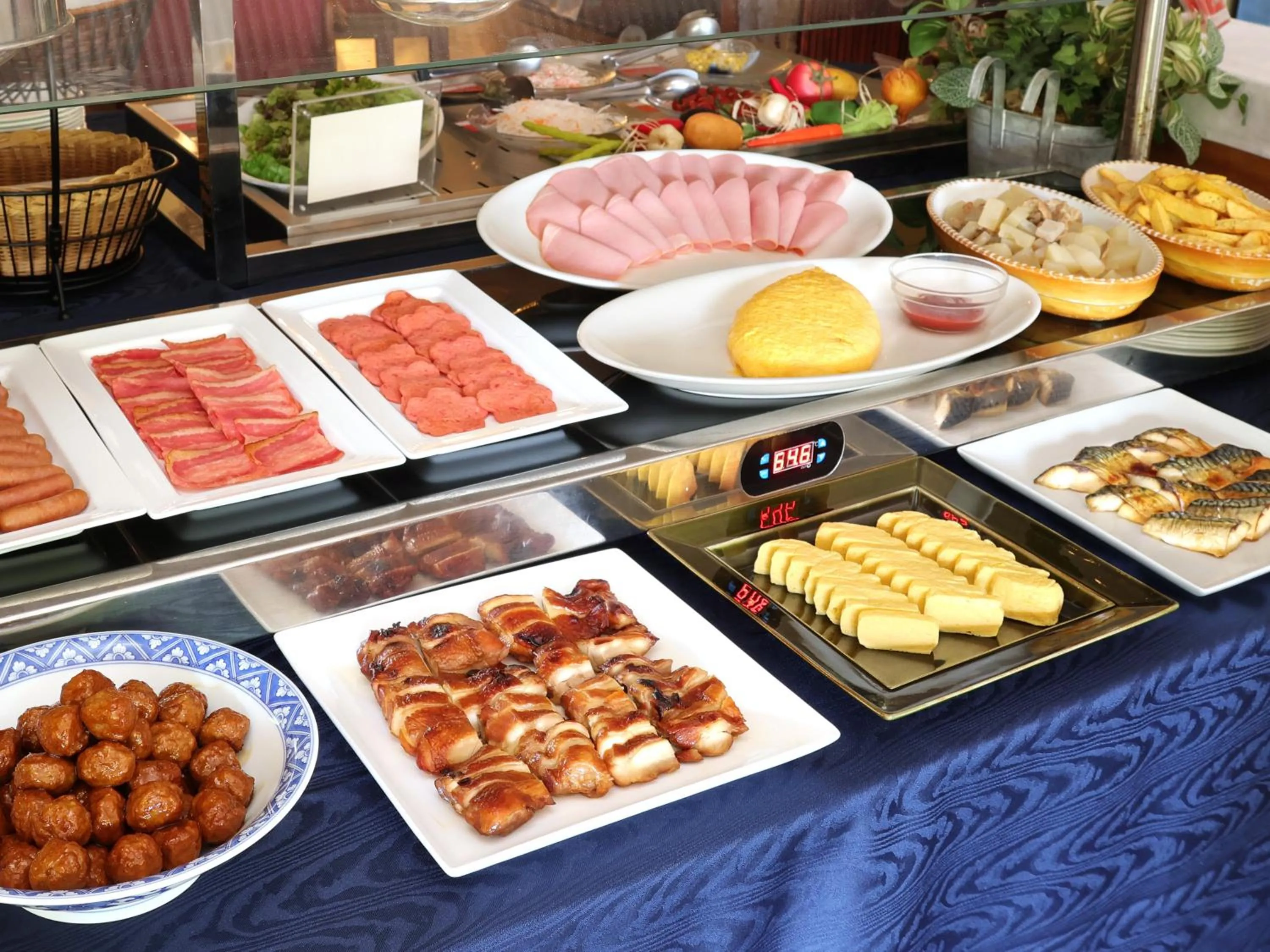 Restaurant/places to eat in Hotel Hiroshima Sunplaza