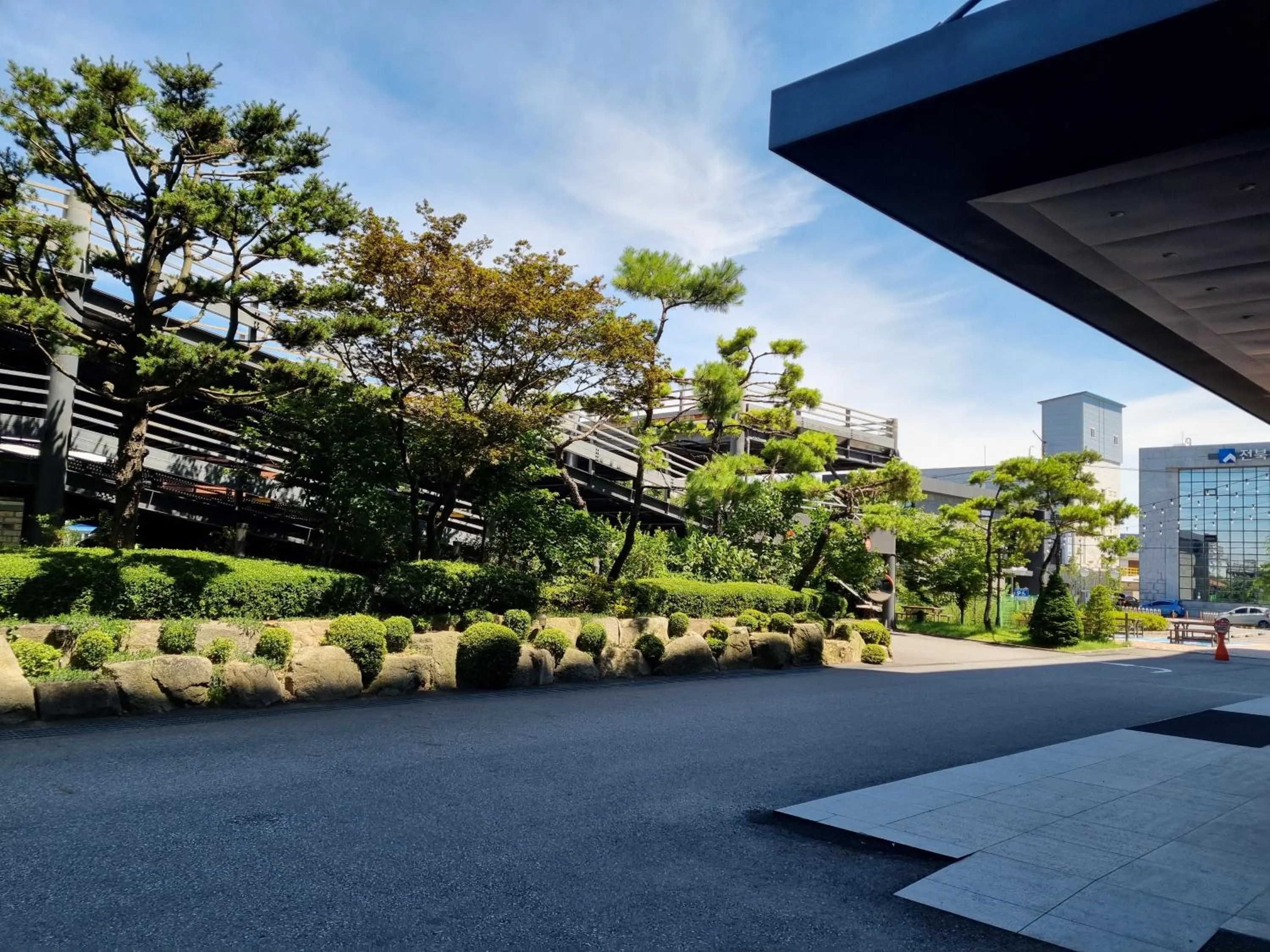 Parking in Avonhotel Gunsan