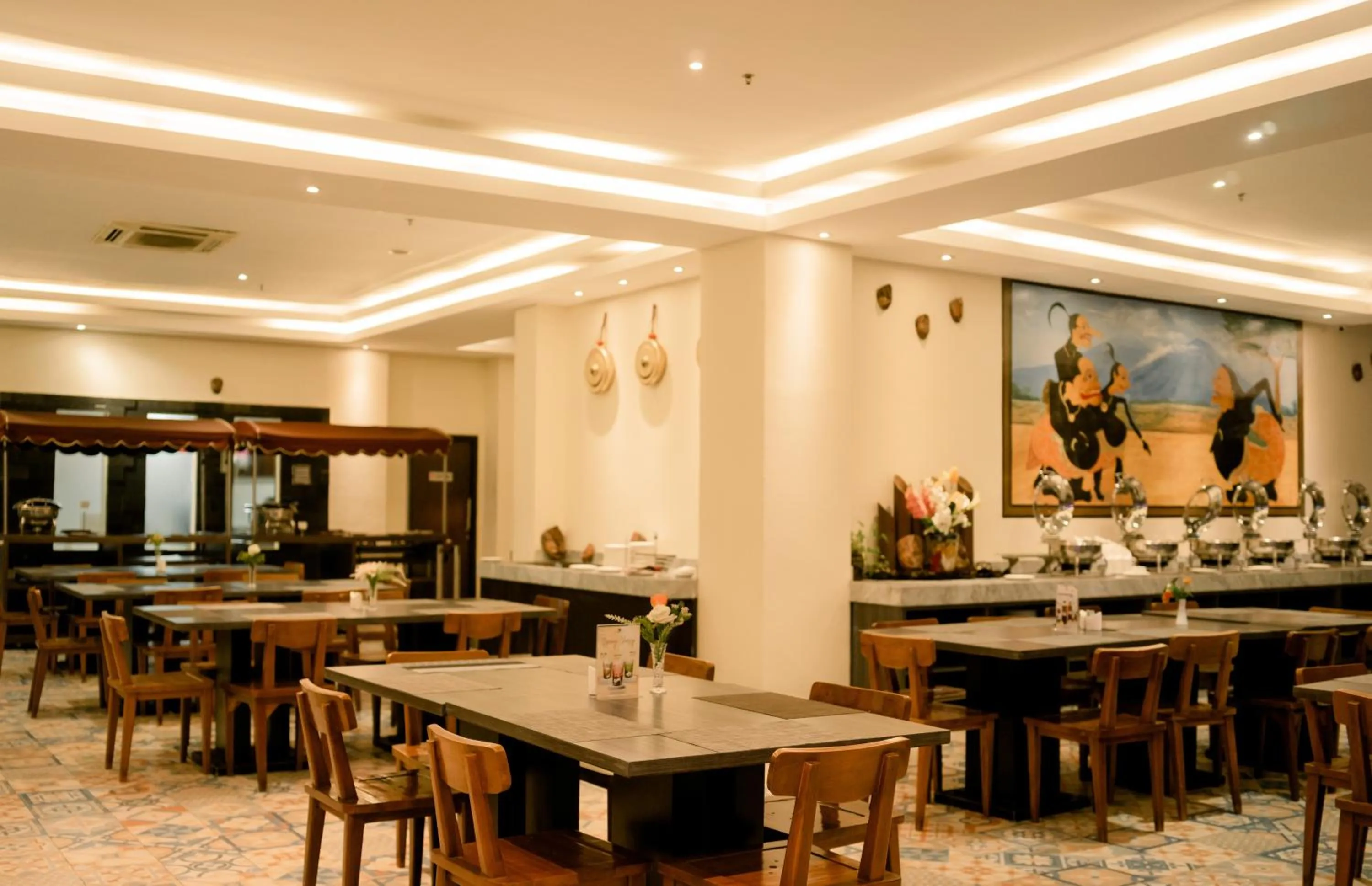 Restaurant/places to eat in Merapi Merbabu Hotels Bekasi