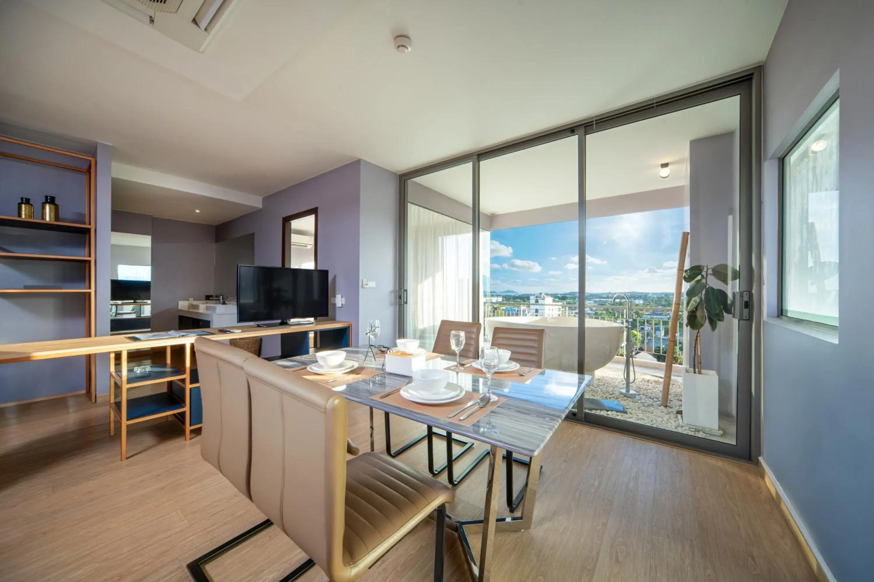 Luxury Suite Double Room in The Blue Hotel Luxury Suite Double Room in The Blue Hotel