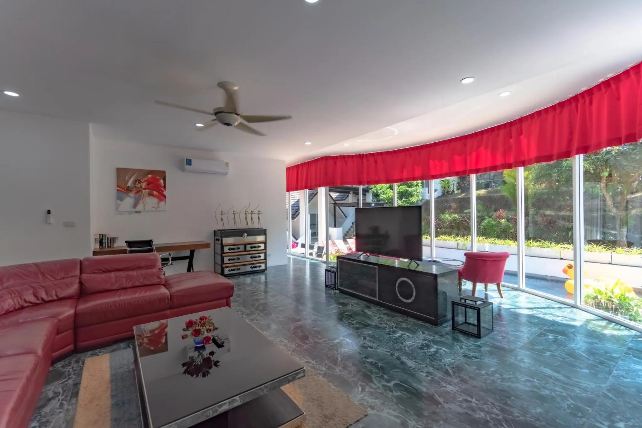Living room in Chalong - 10 BR Private Pool Villa - Villa Nap Dau - Phuket