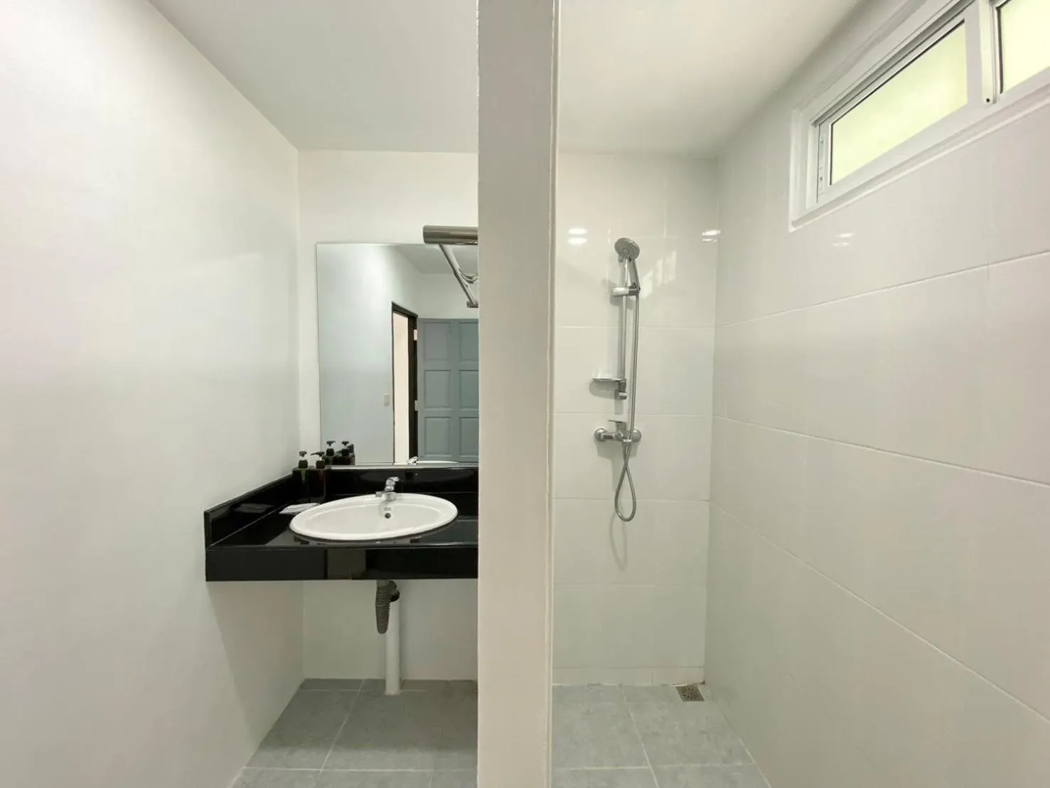 Shower in Chalong - 10 BR Private Pool Villa - Villa Nap Dau - Phuket