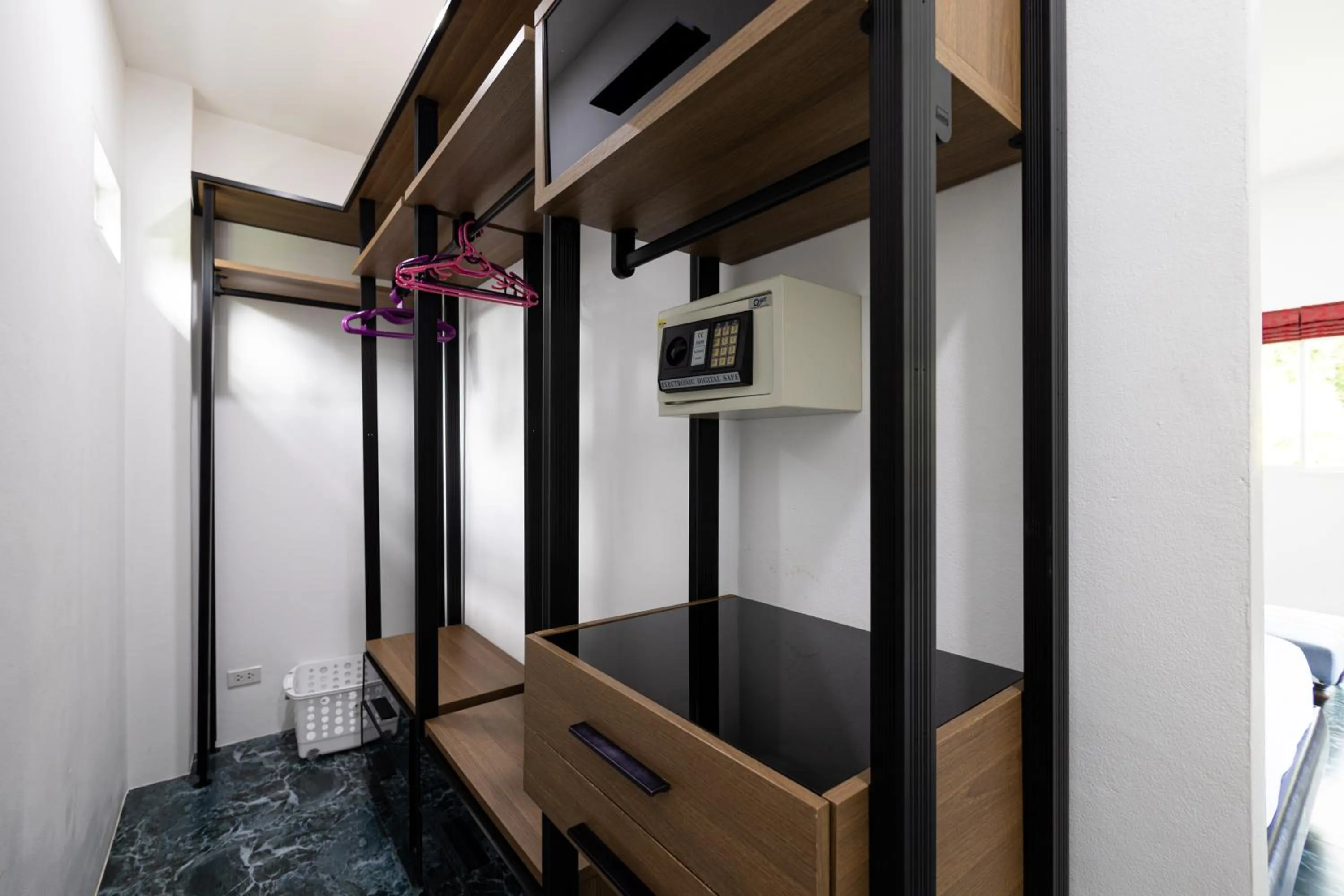 safe in Chalong - 10 BR Private Pool Villa - Villa Nap Dau - Phuket