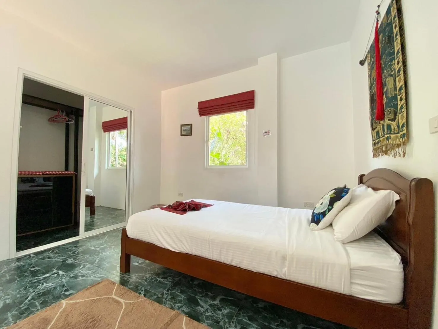 Bed in Chalong - 10 BR Private Pool Villa - Villa Nap Dau - Phuket