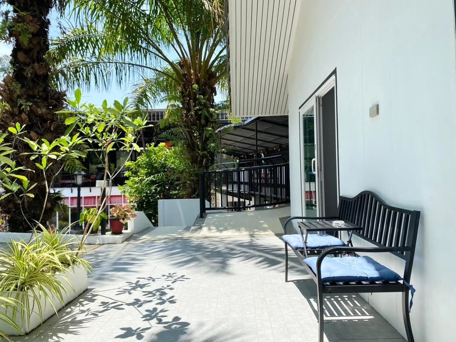 Patio in Chalong - 10 BR Private Pool Villa - Villa Nap Dau - Phuket