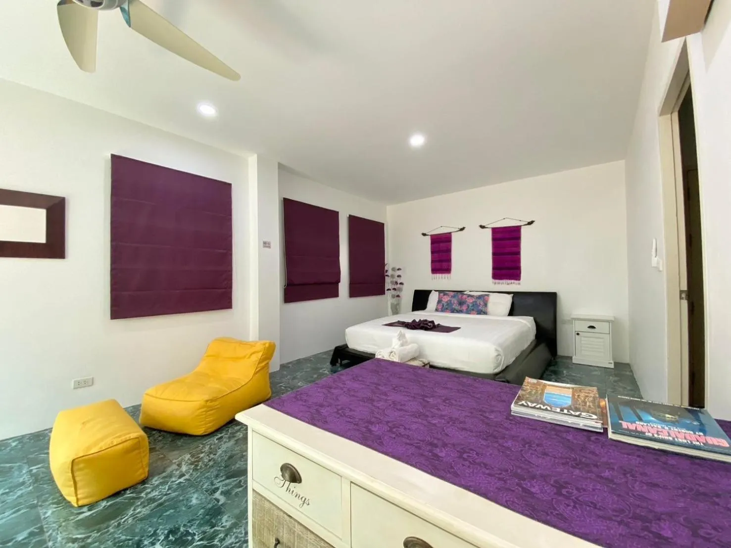 Bed in Chalong - 10 BR Private Pool Villa - Villa Nap Dau - Phuket