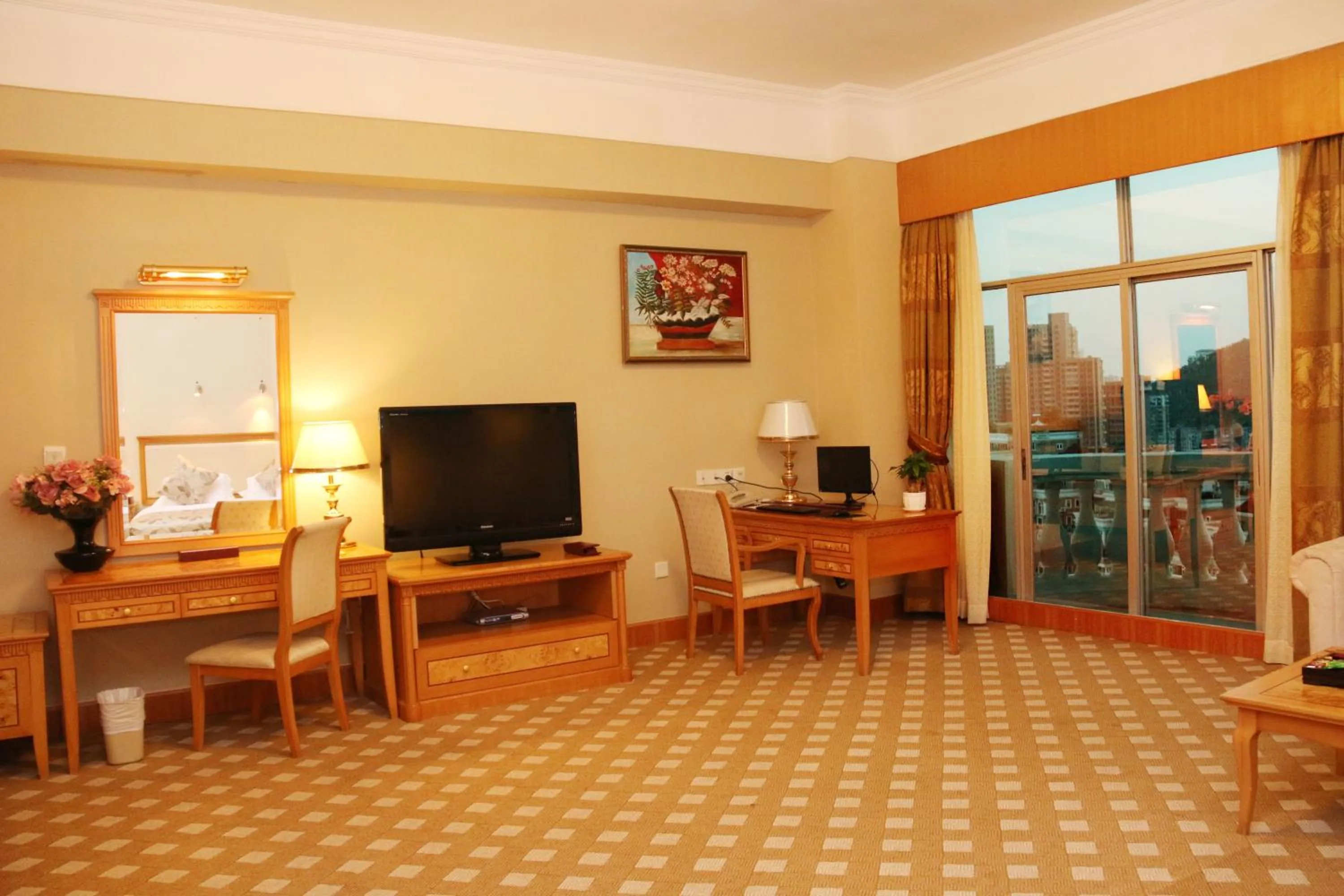 TV and multimedia, TV/Entertainment Center in Zhuhai Dehan Hotel