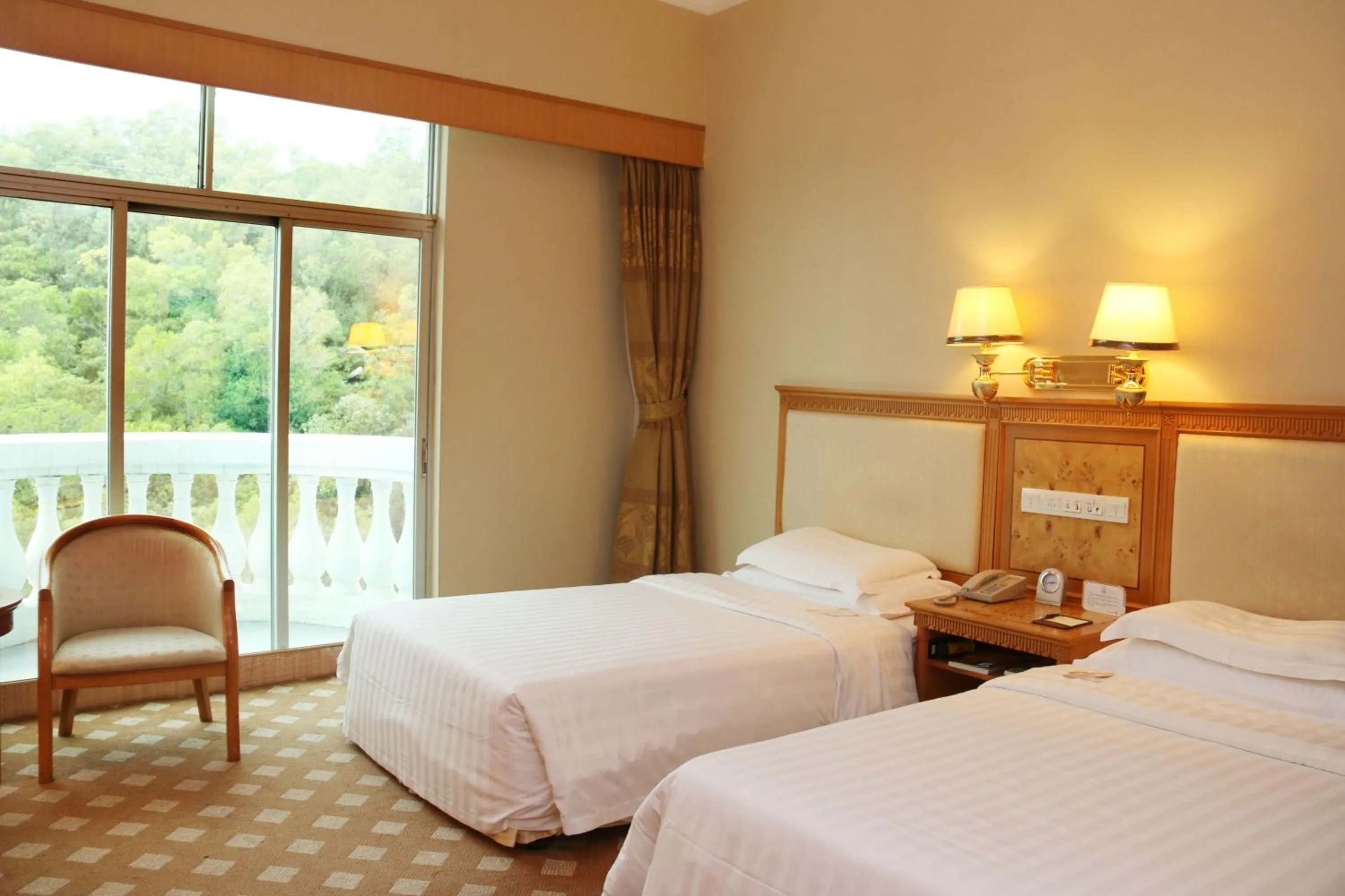 Photo of the whole room in Zhuhai Dehan Hotel