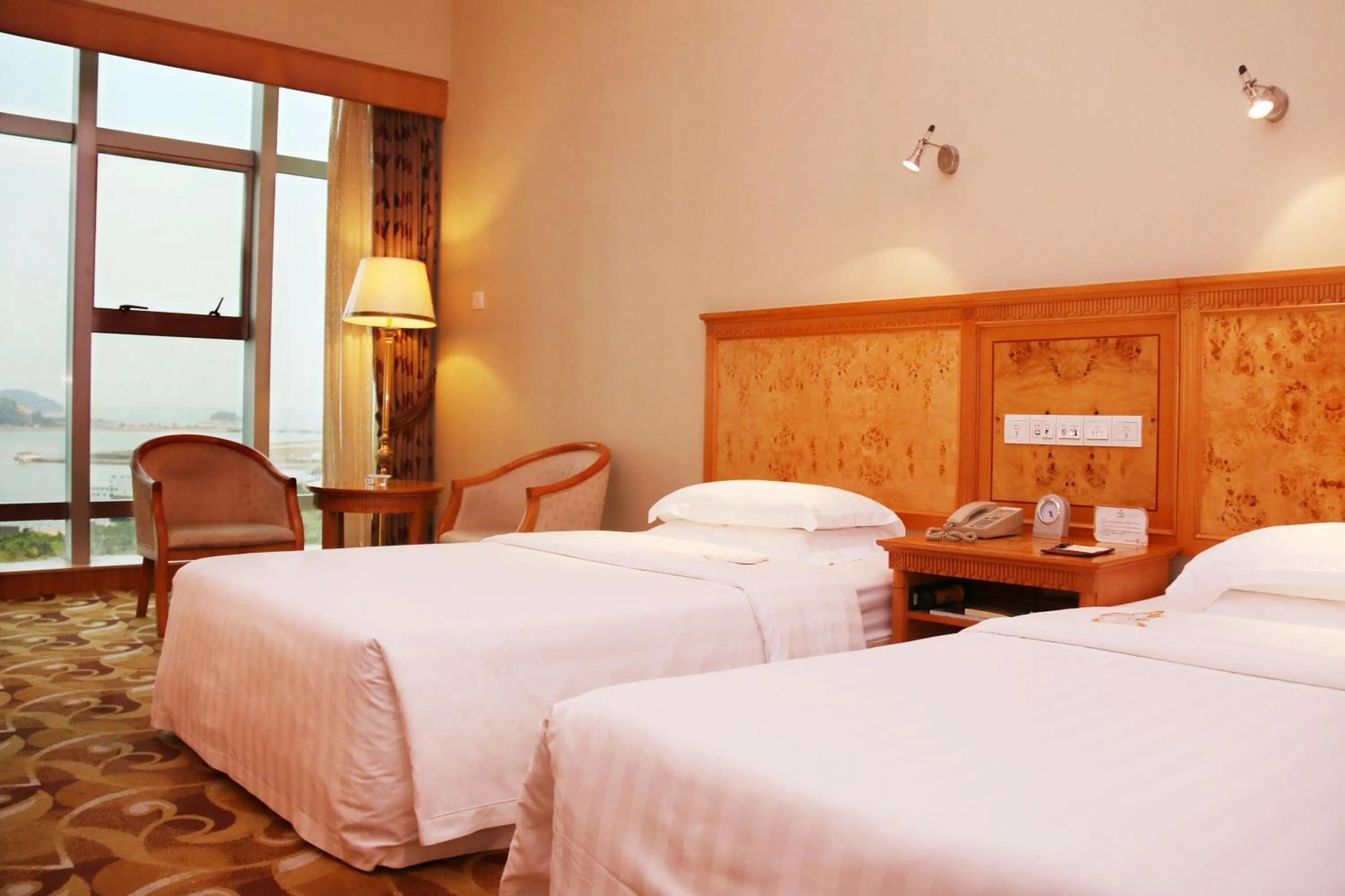 Photo of the whole room in Zhuhai Dehan Hotel