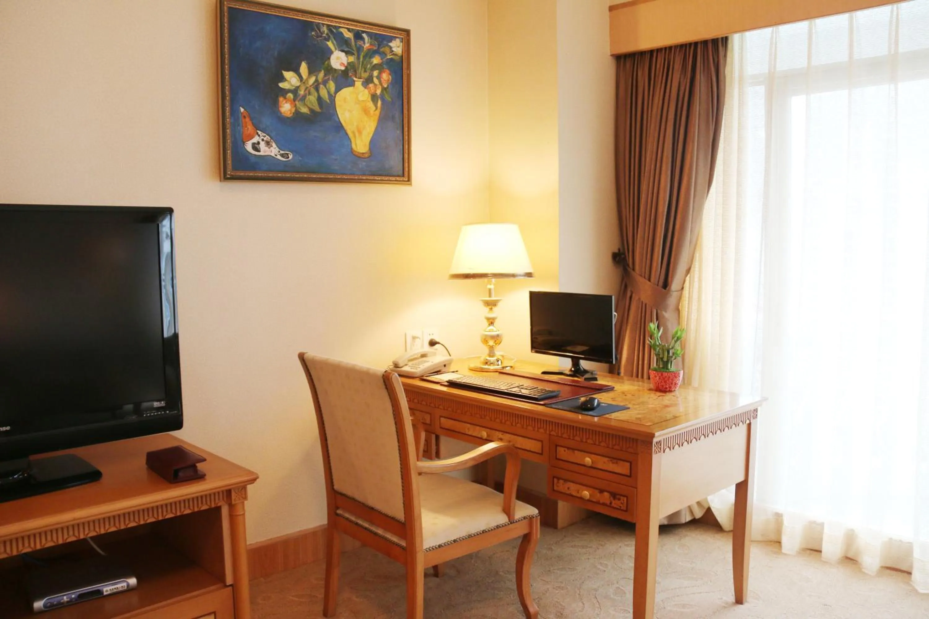 Decorative detail, TV/Entertainment Center in Zhuhai Dehan Hotel