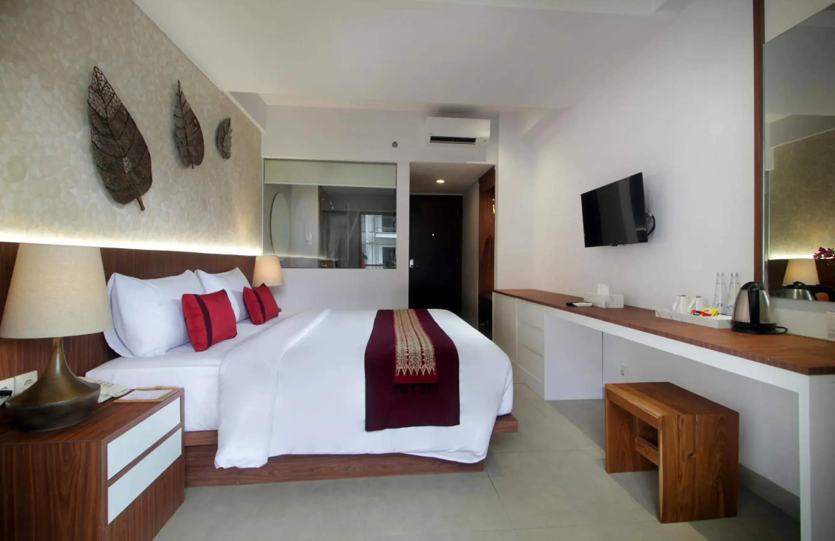 Premier Double Room with Balcony in Nadi Hotel Legian Premier Double Room with Balcony in Nadi Hotel Legian