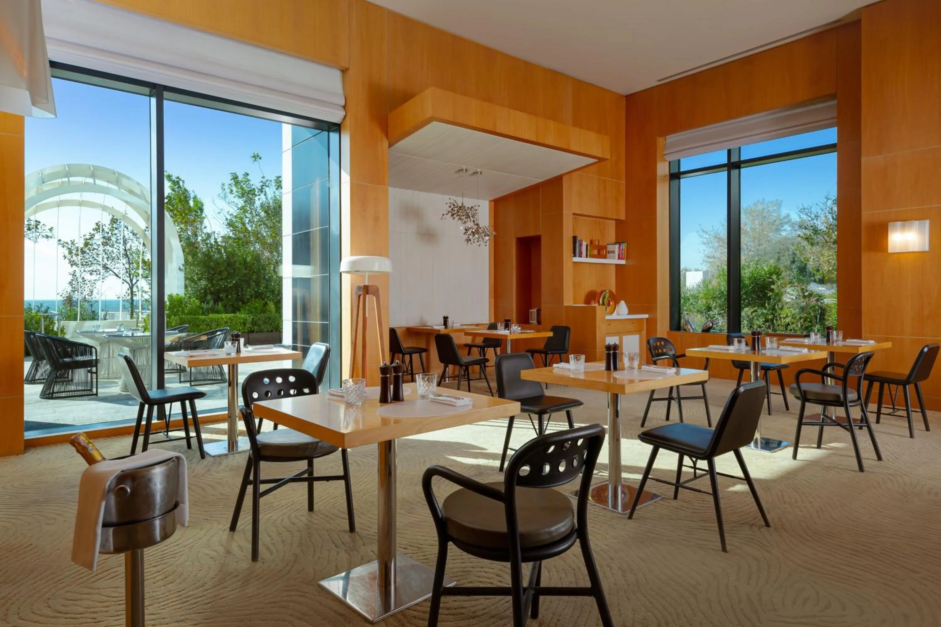 Restaurant/places to eat in Baku Marriott Hotel Boulevard