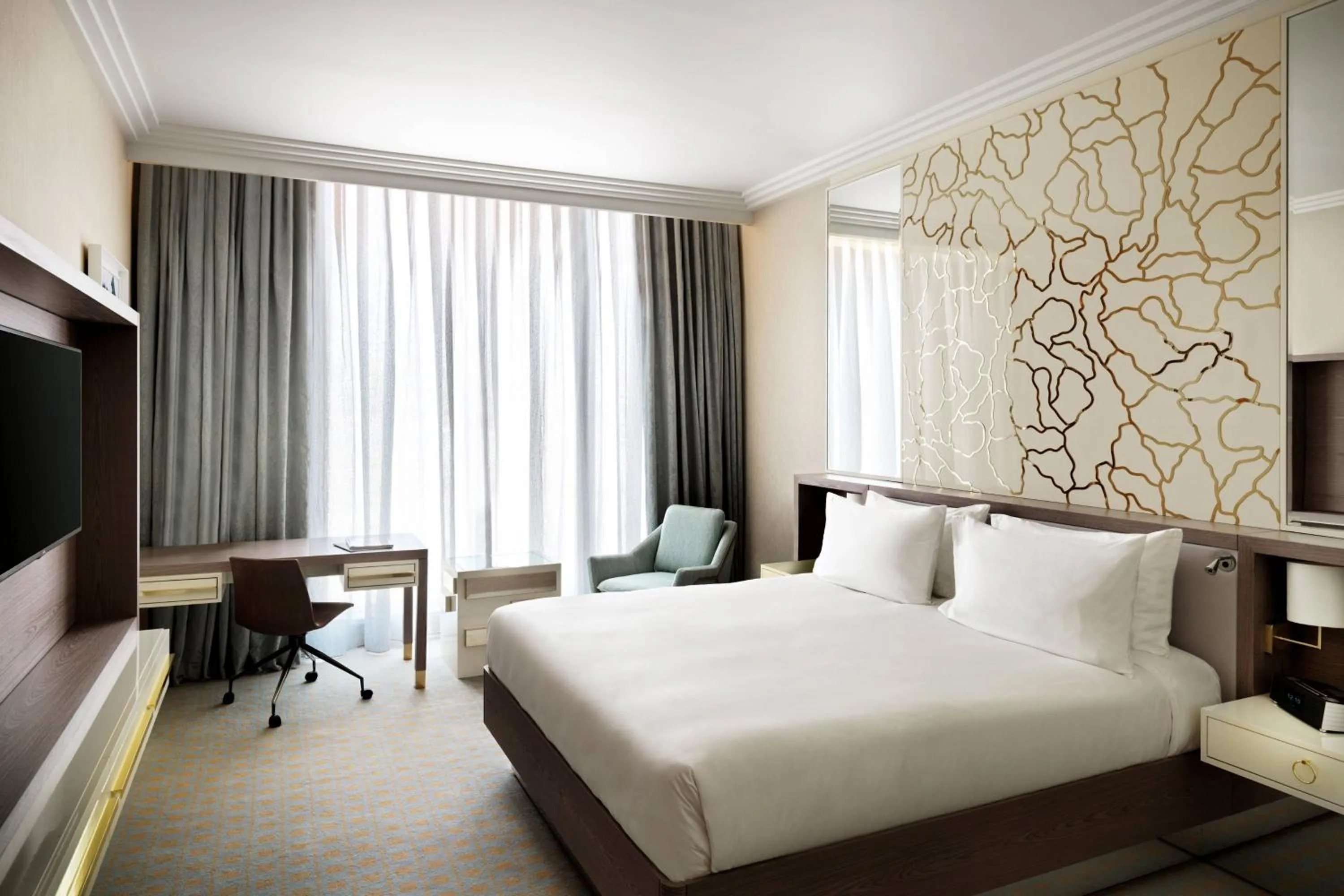 Lounge or bar, Bed in Baku Marriott Hotel Boulevard